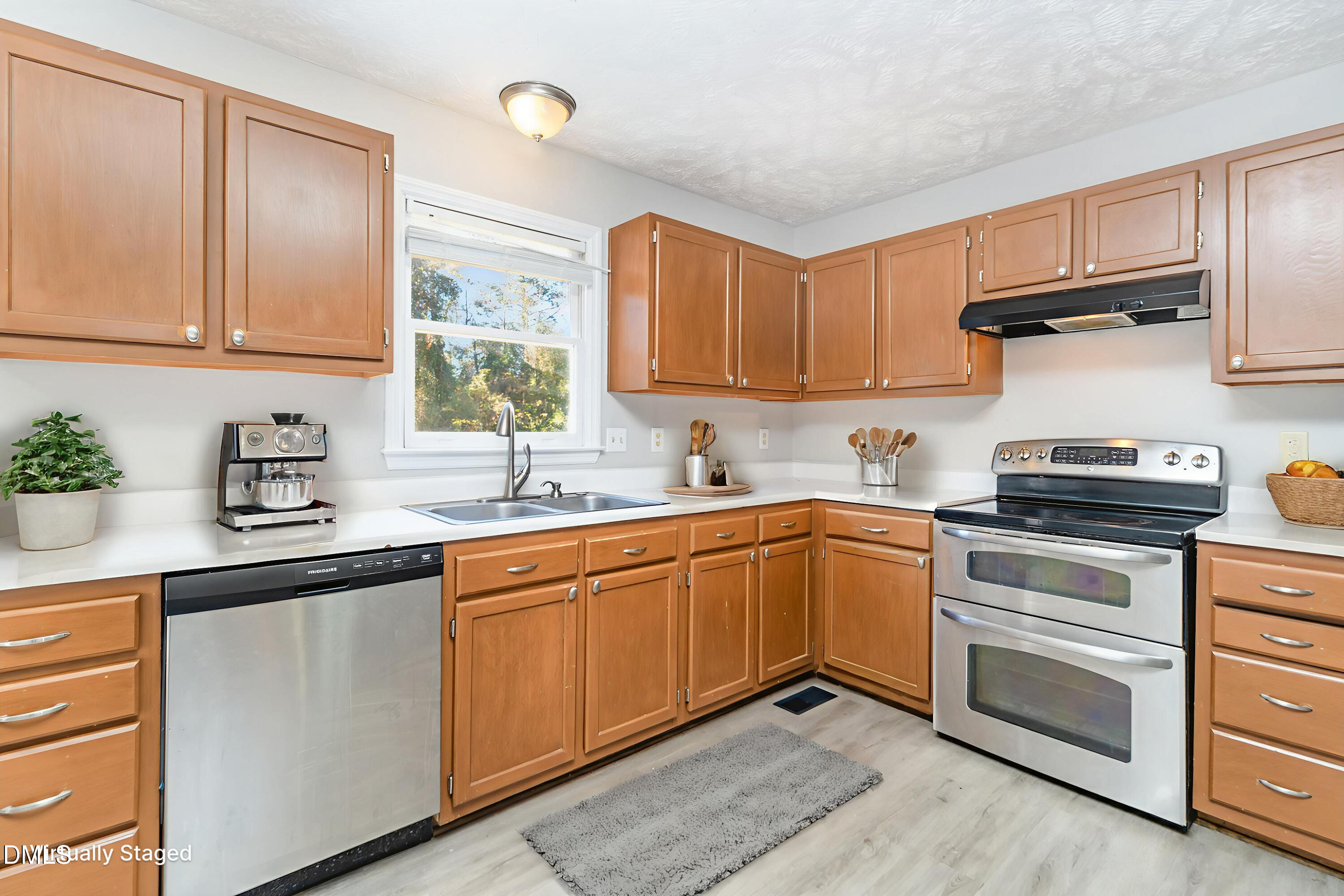 property viewer photo 12