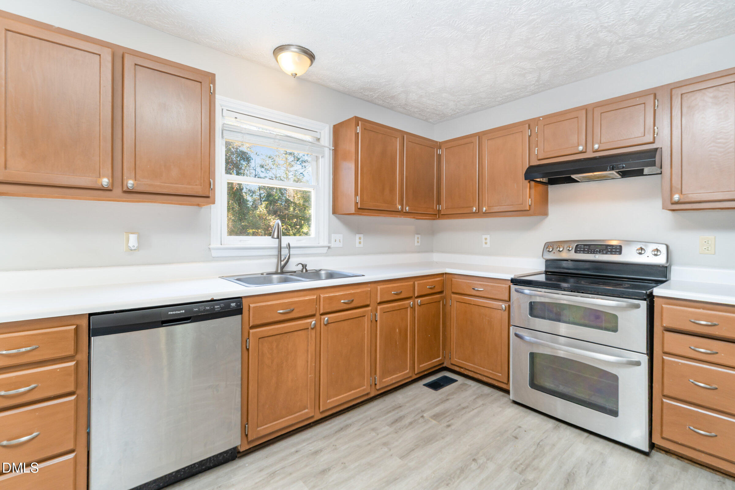 property viewer photo 13