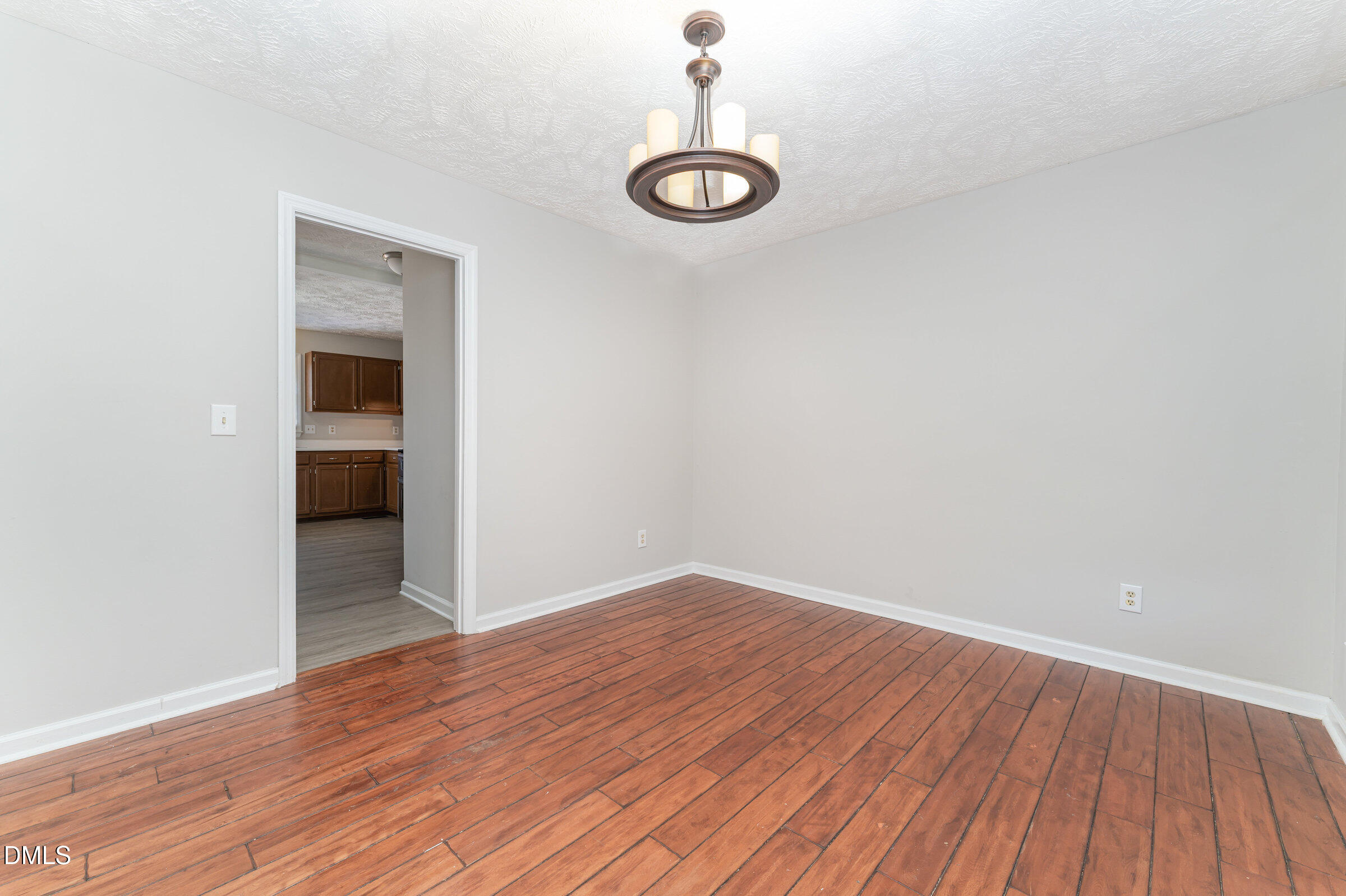 property viewer photo 19