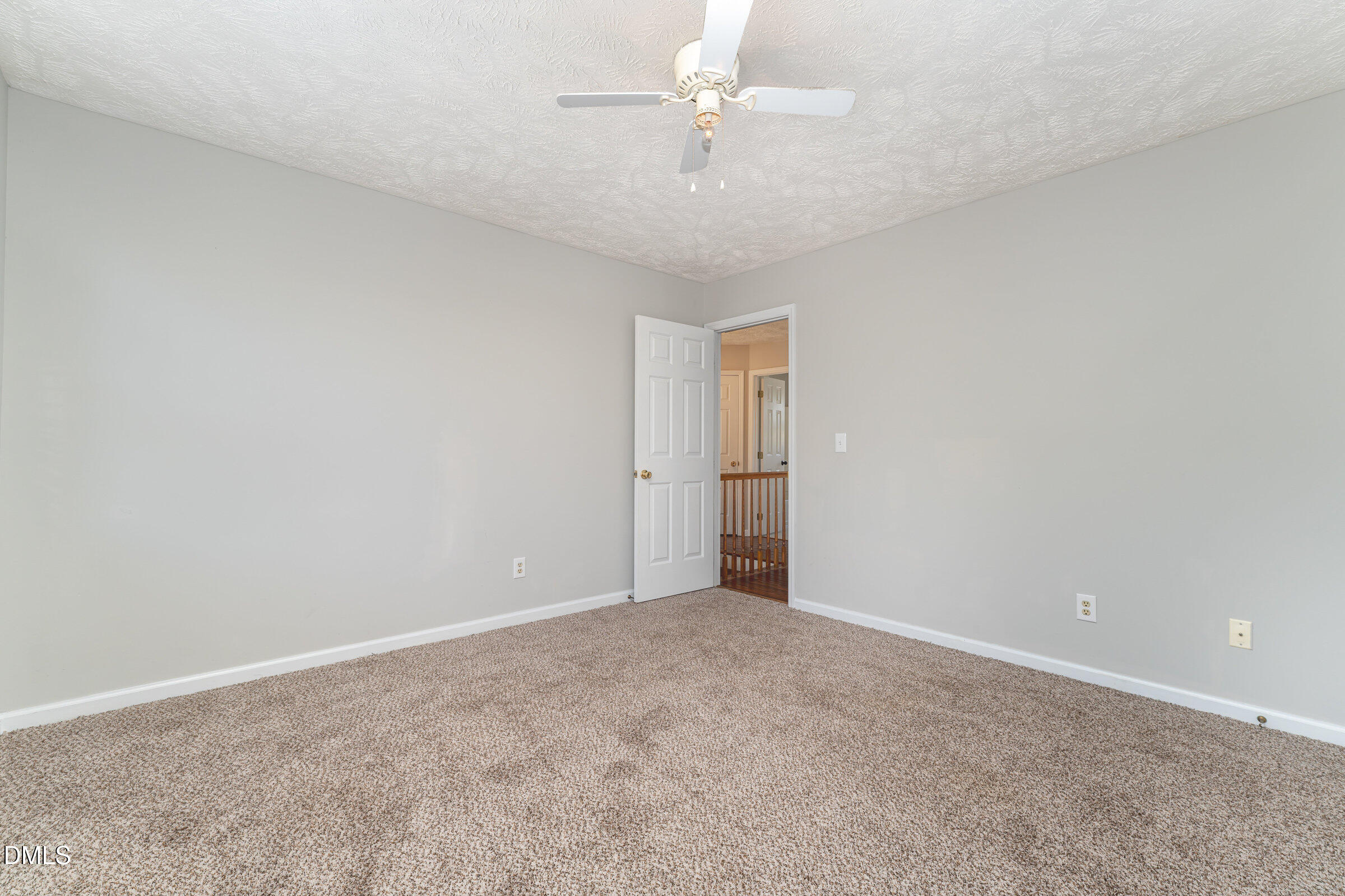 property viewer photo 34