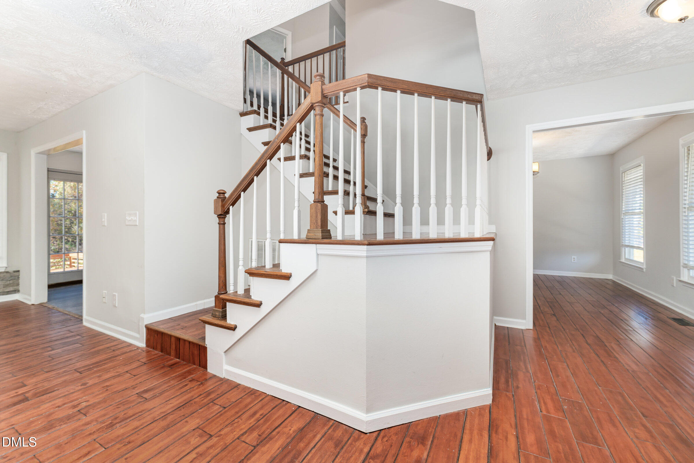 property viewer photo 5