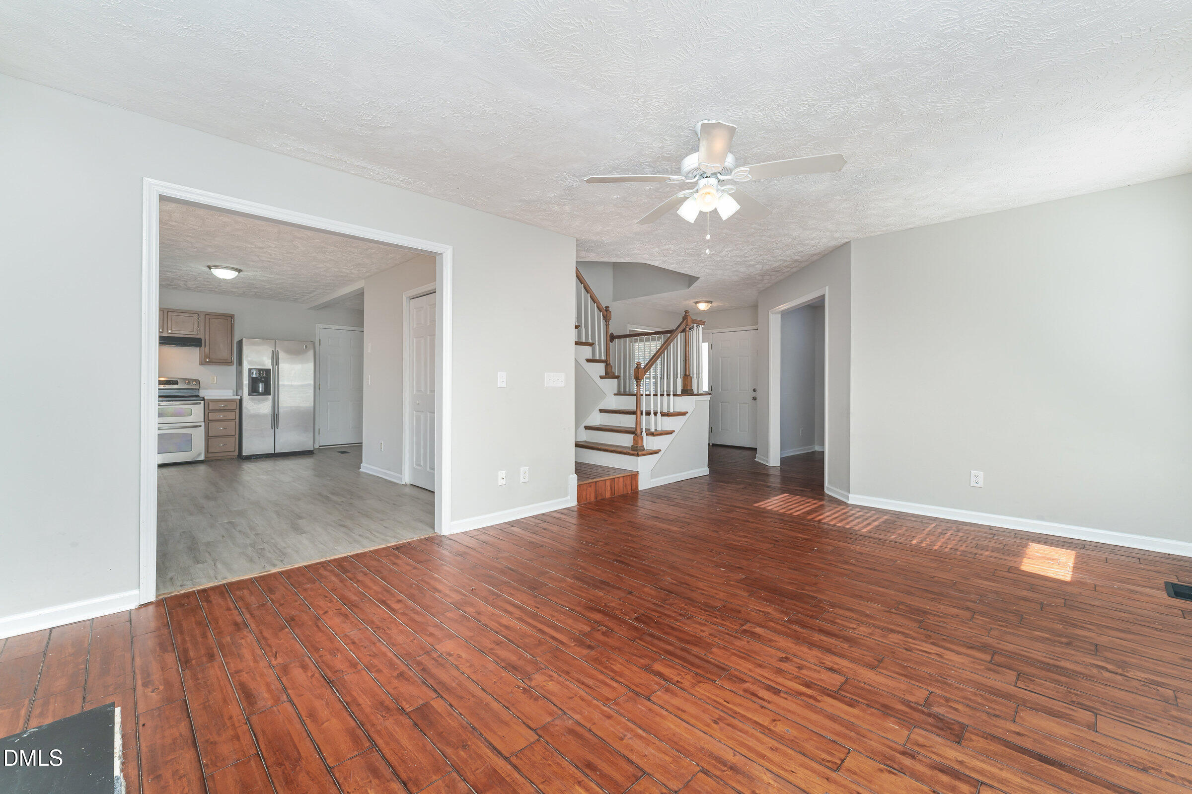 property viewer photo 9