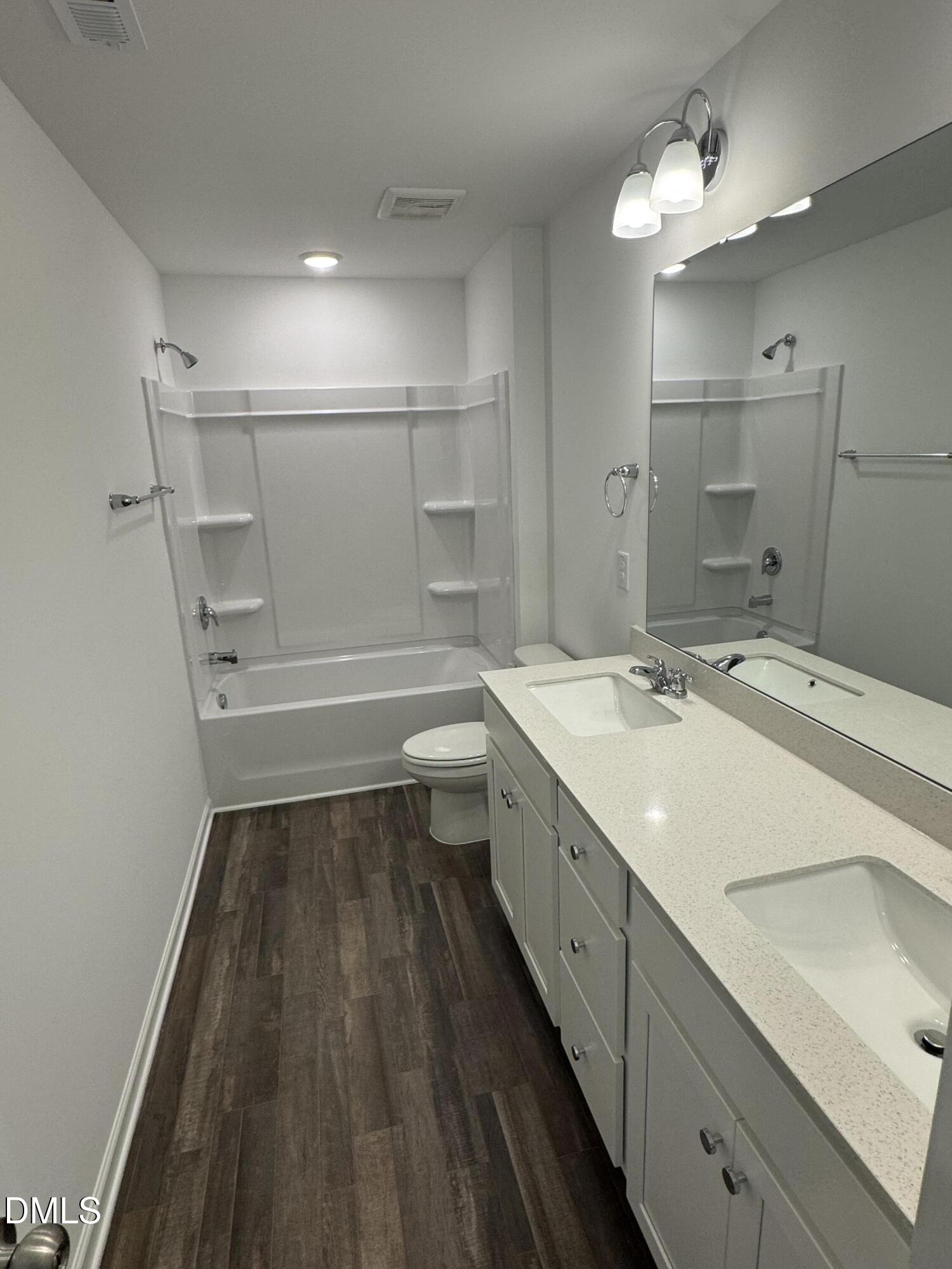 property viewer photo 13