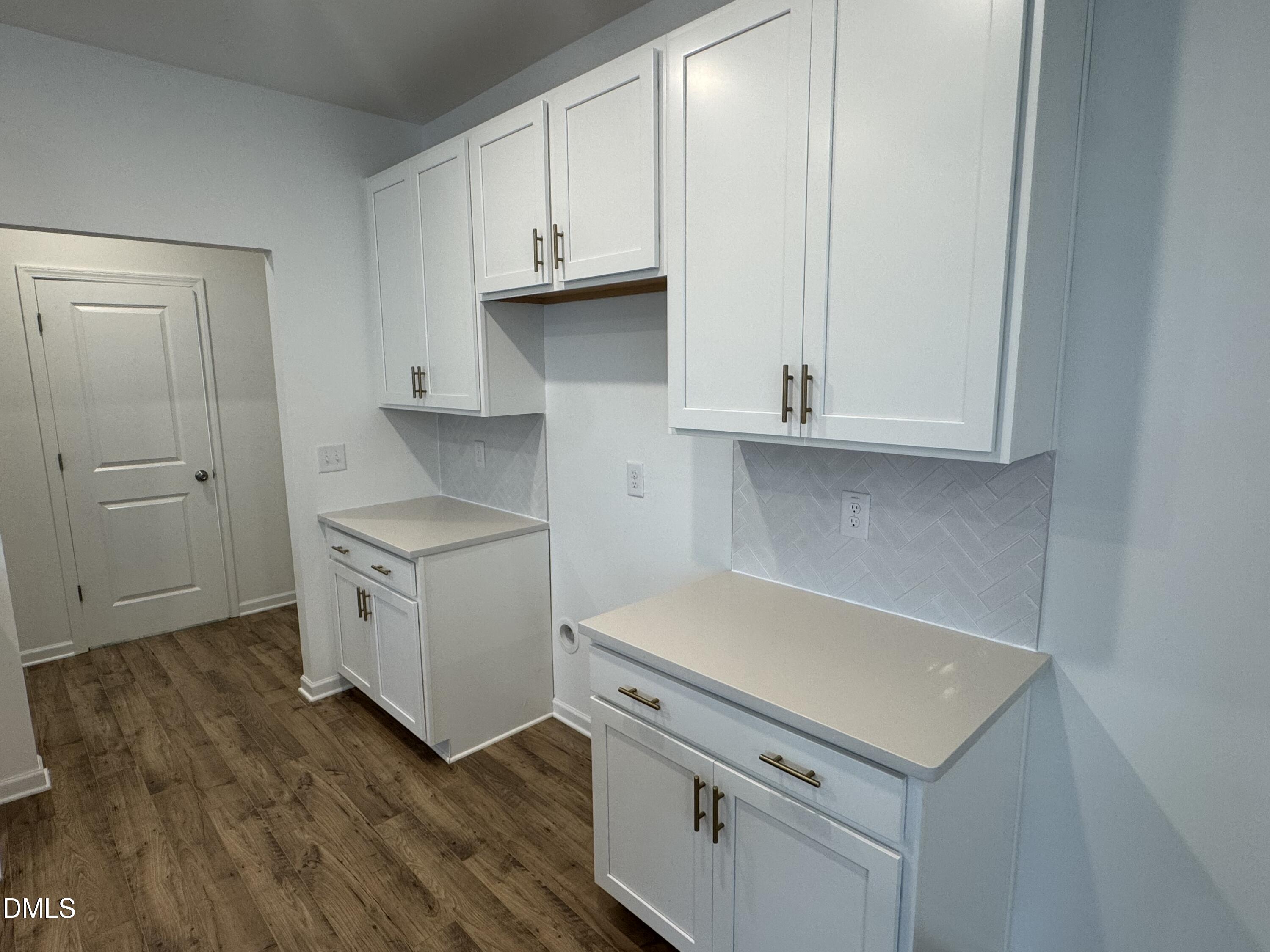 property viewer photo 6
