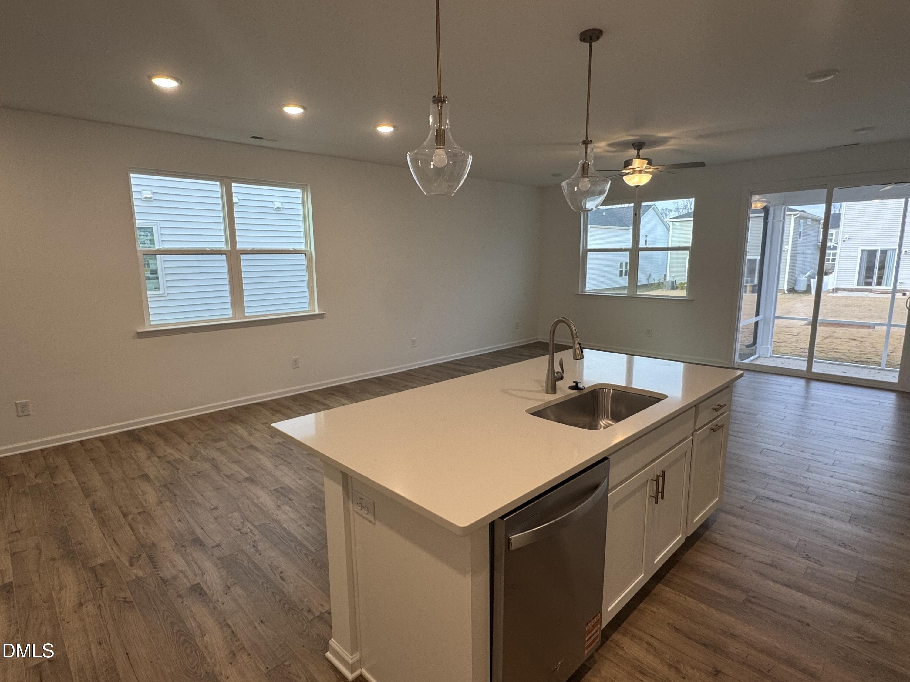 property viewer photo 8