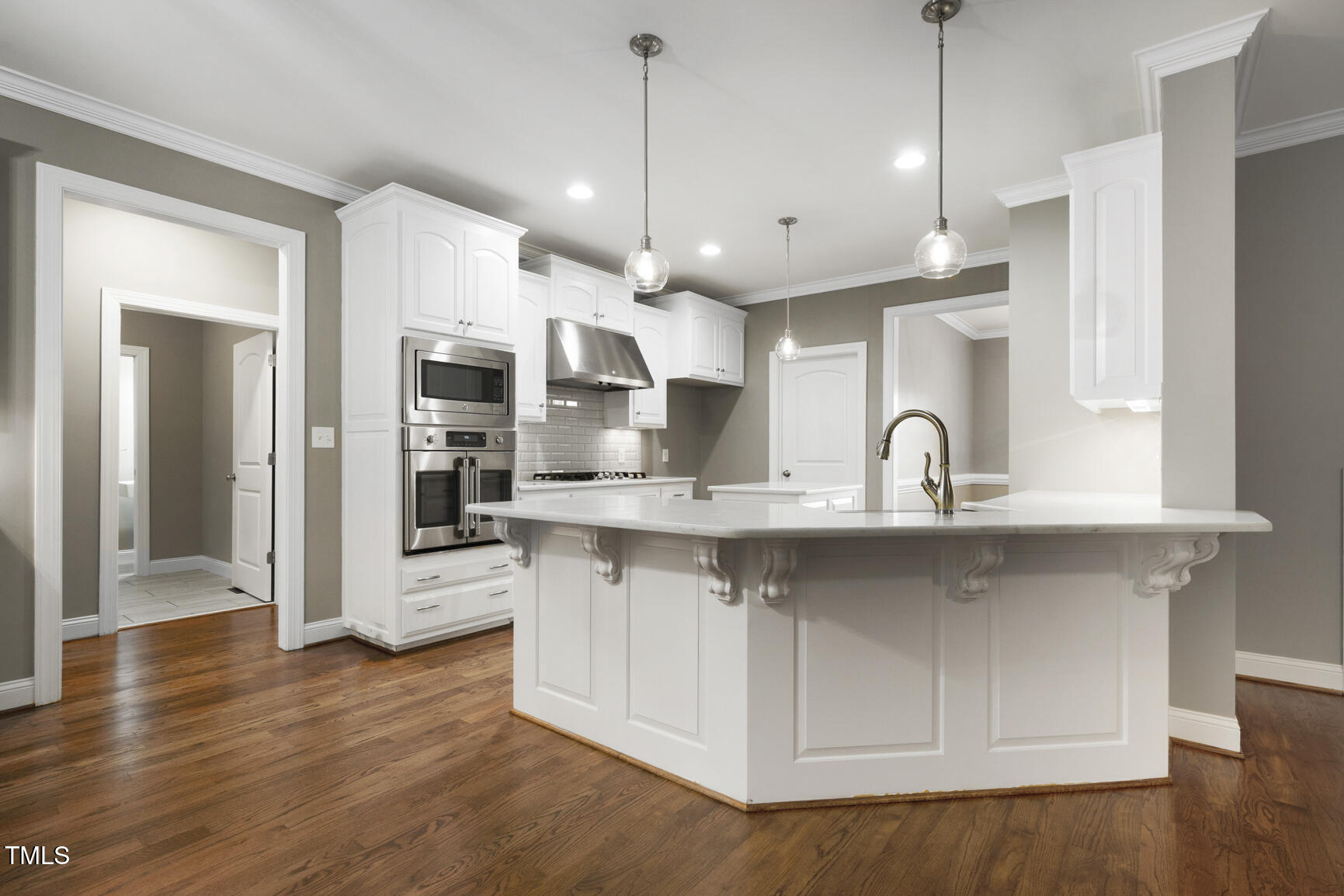 property viewer photo 10