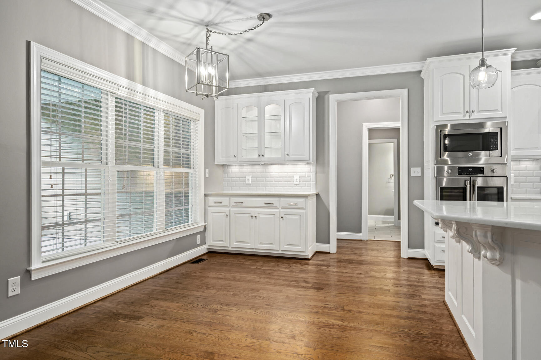 property viewer photo 12
