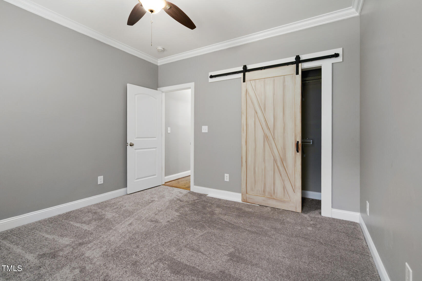 property viewer photo 20
