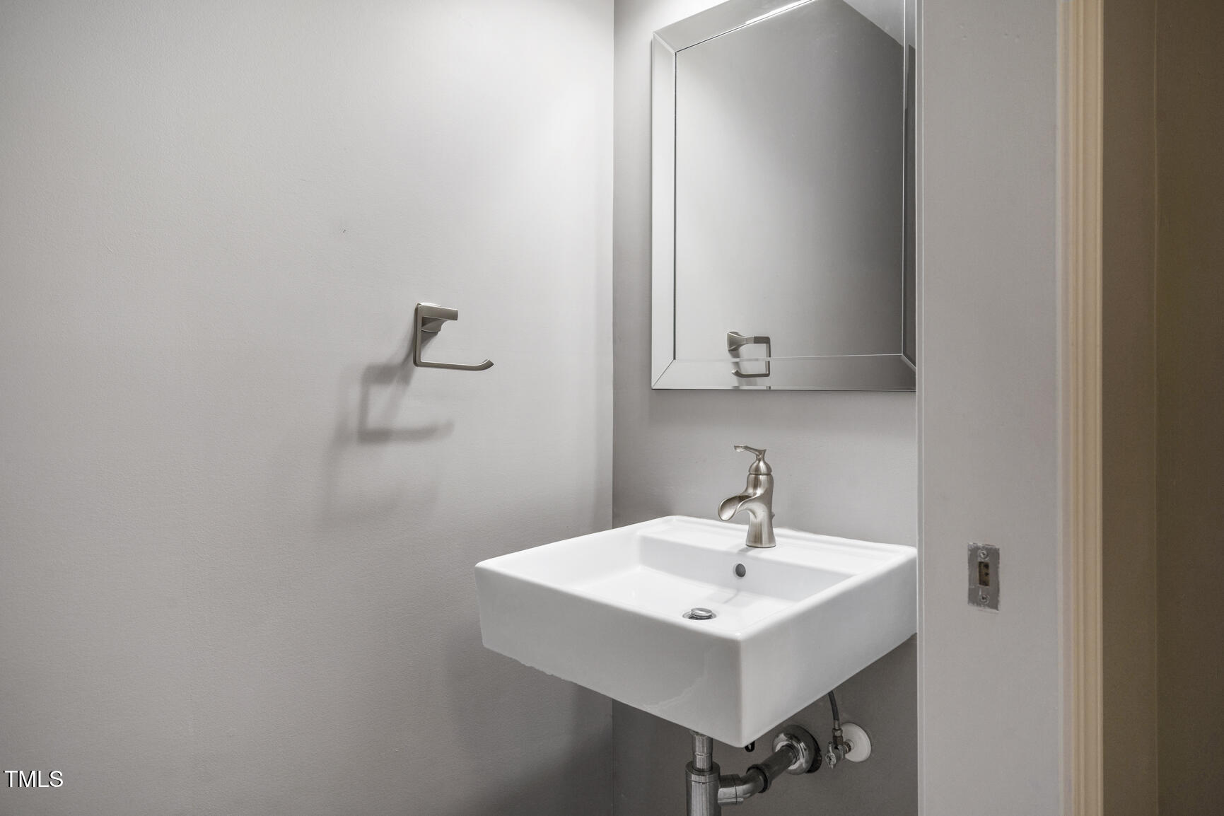property viewer photo 22
