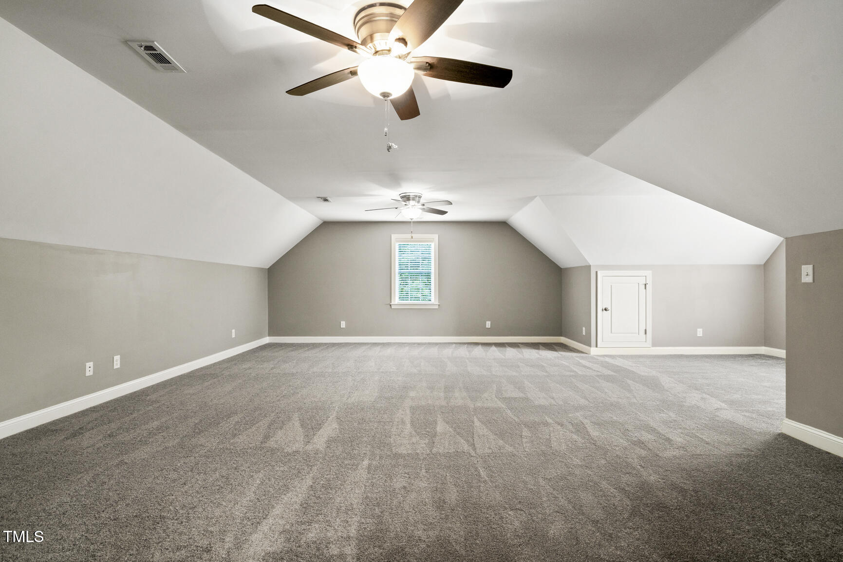 property viewer photo 30