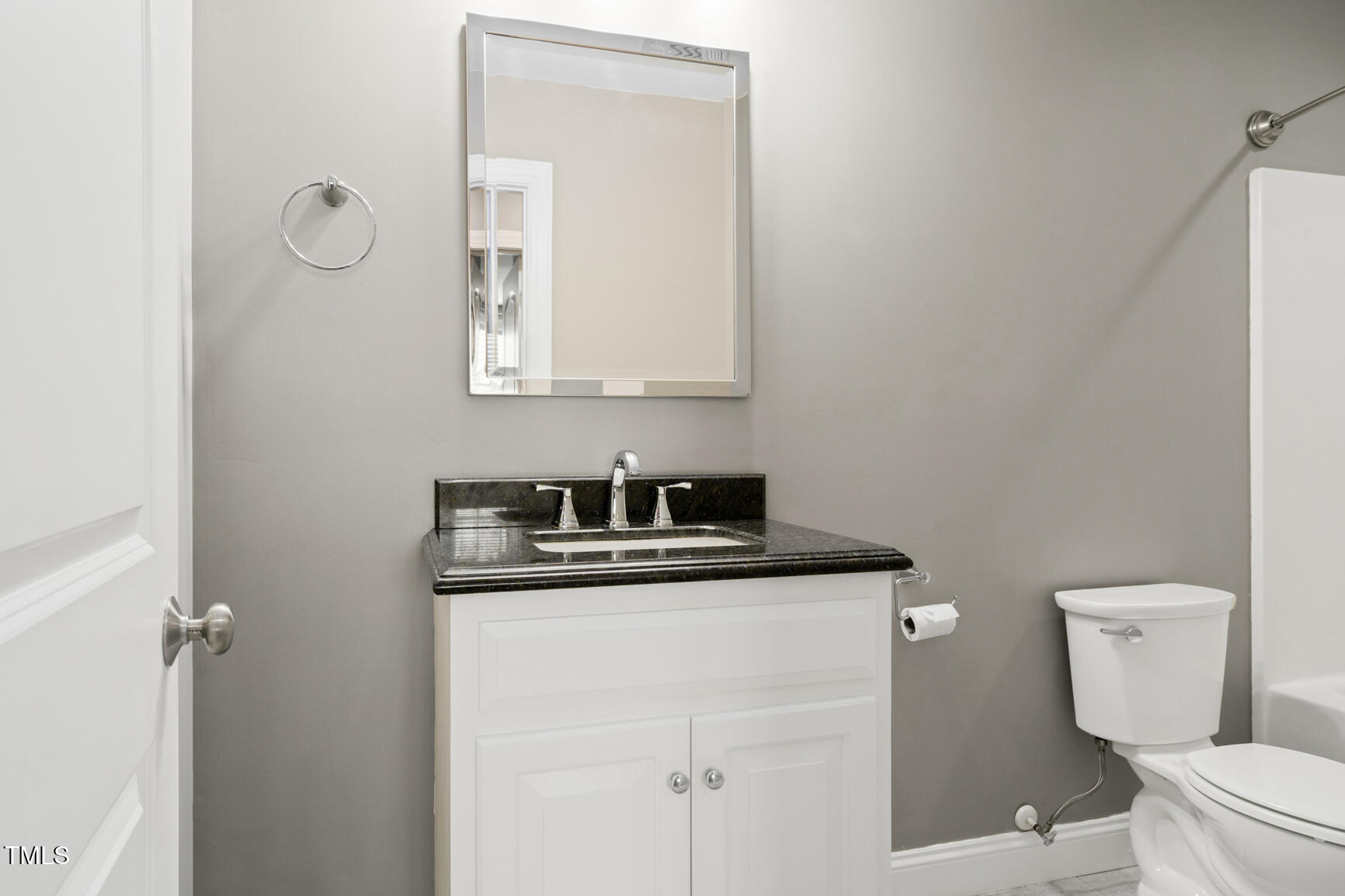 property viewer photo 37