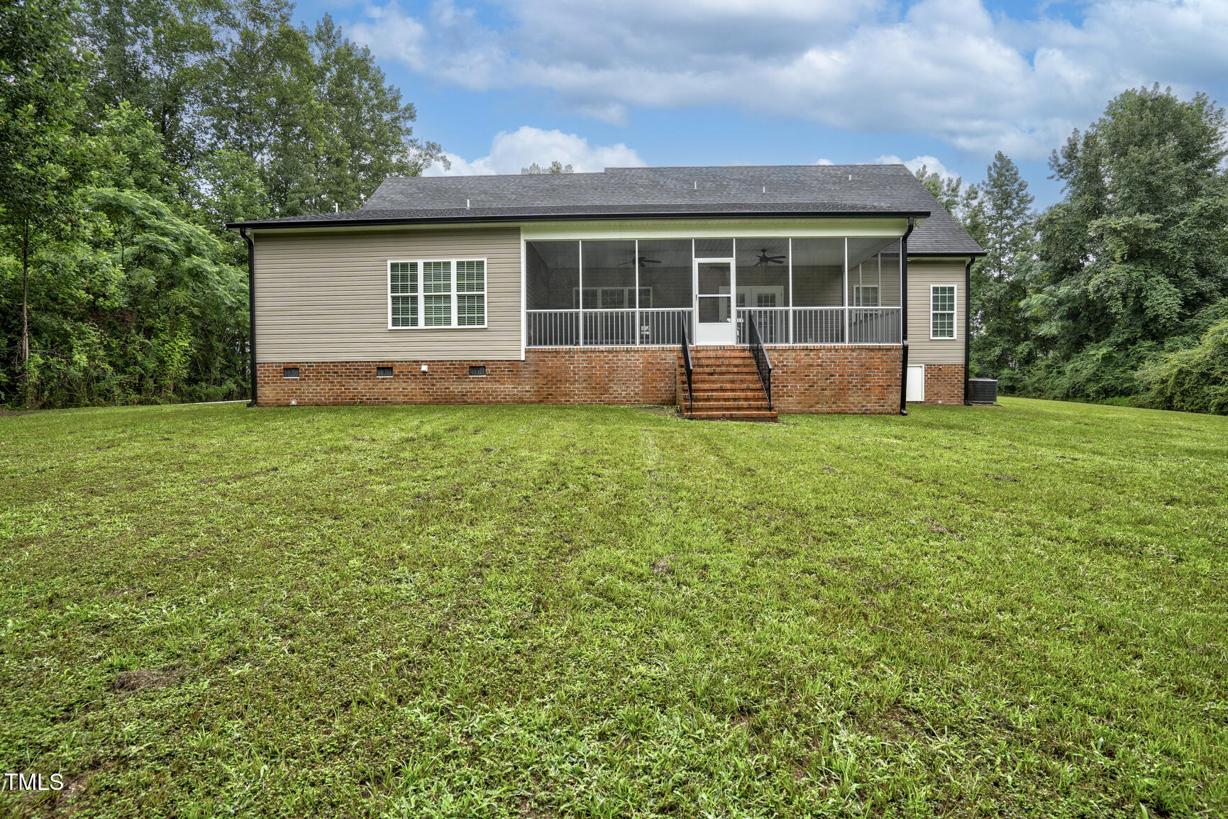 property viewer photo 43