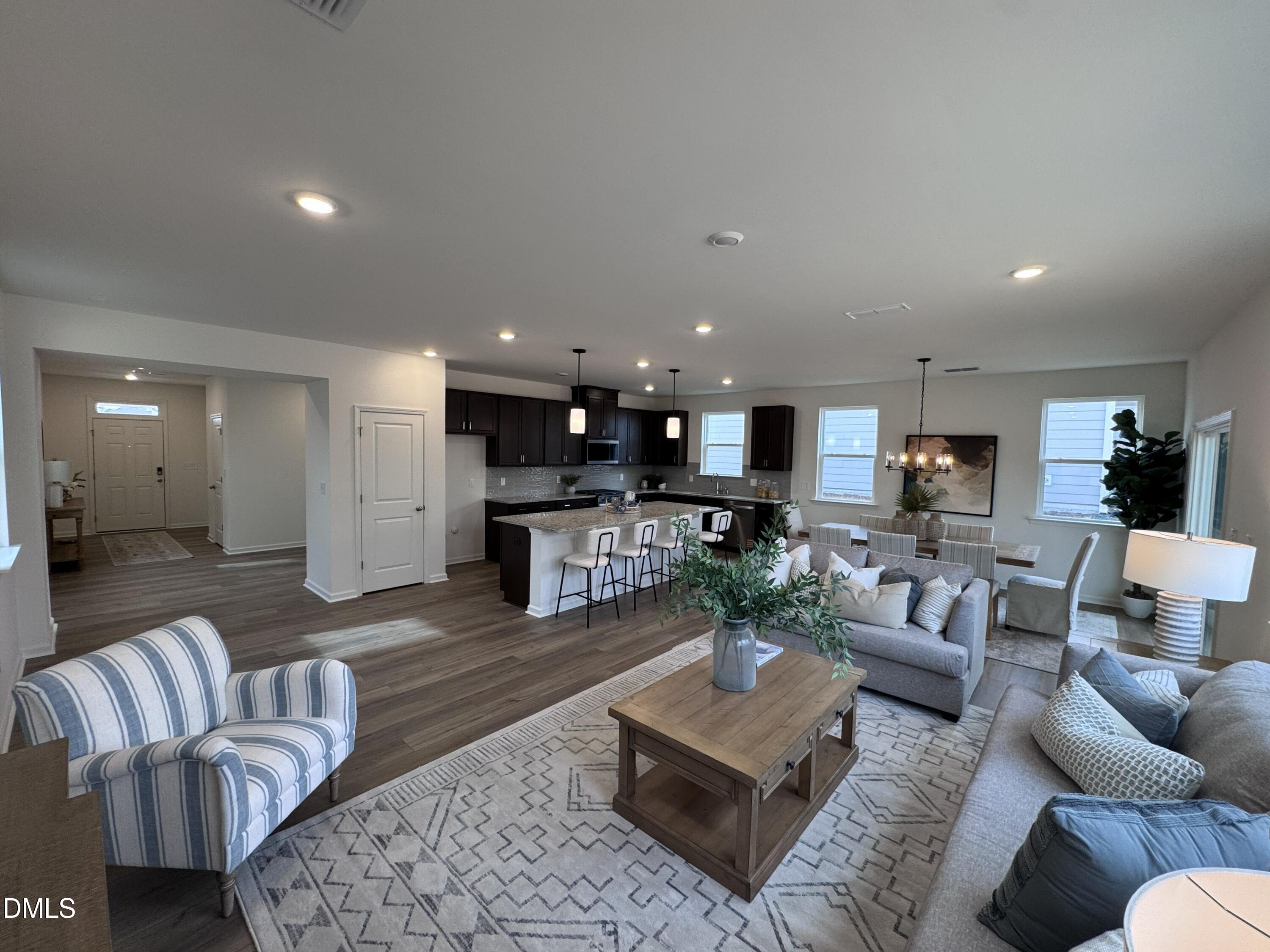 property viewer photo 1