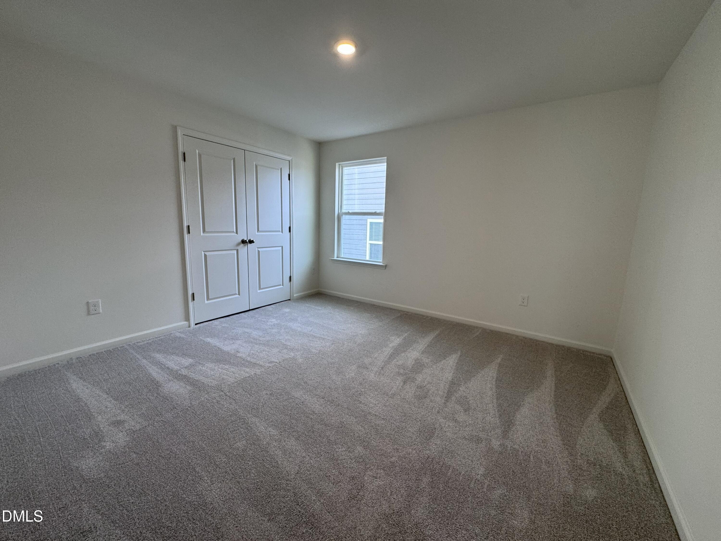 property viewer photo 12