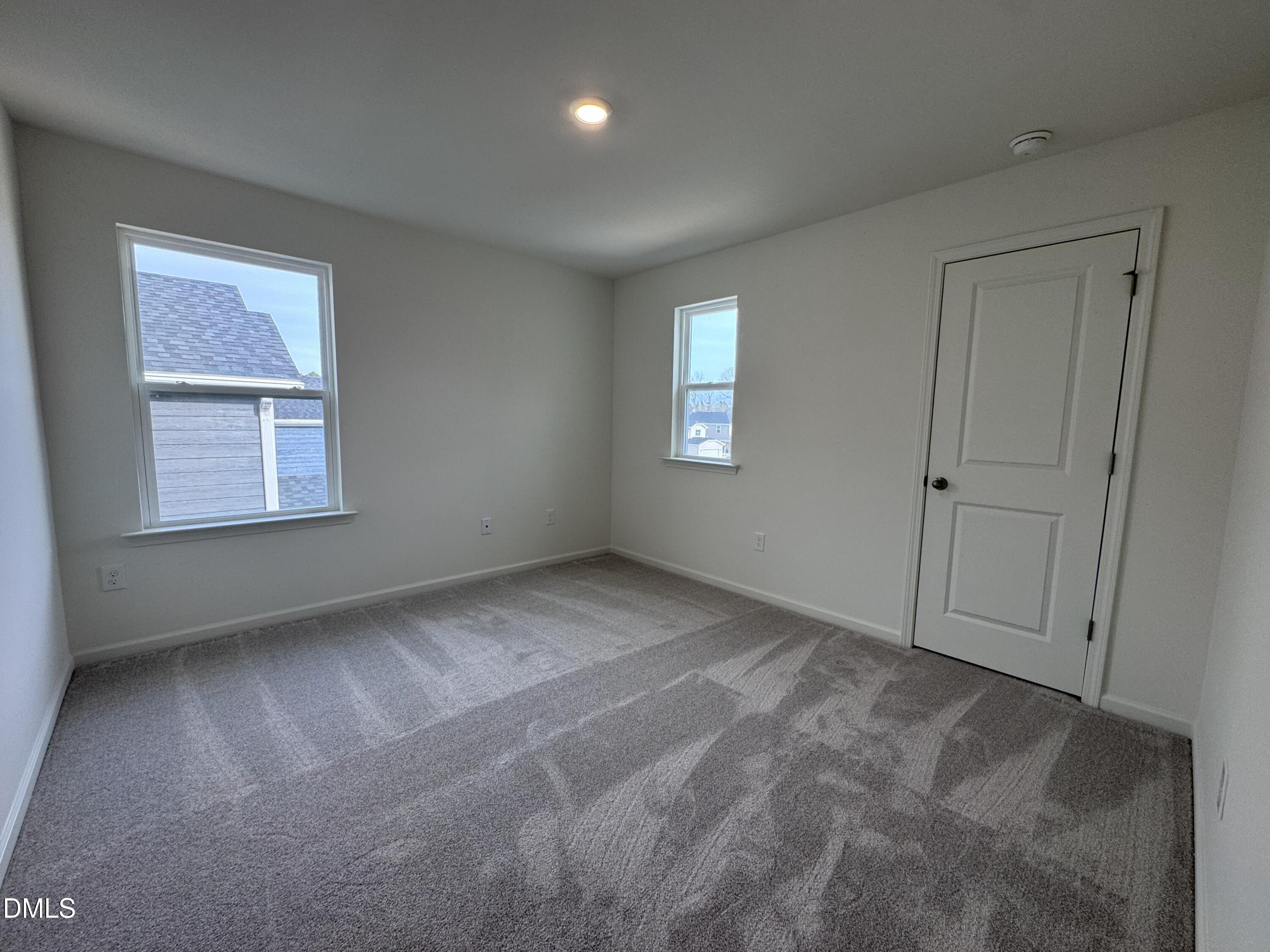 property viewer photo 13