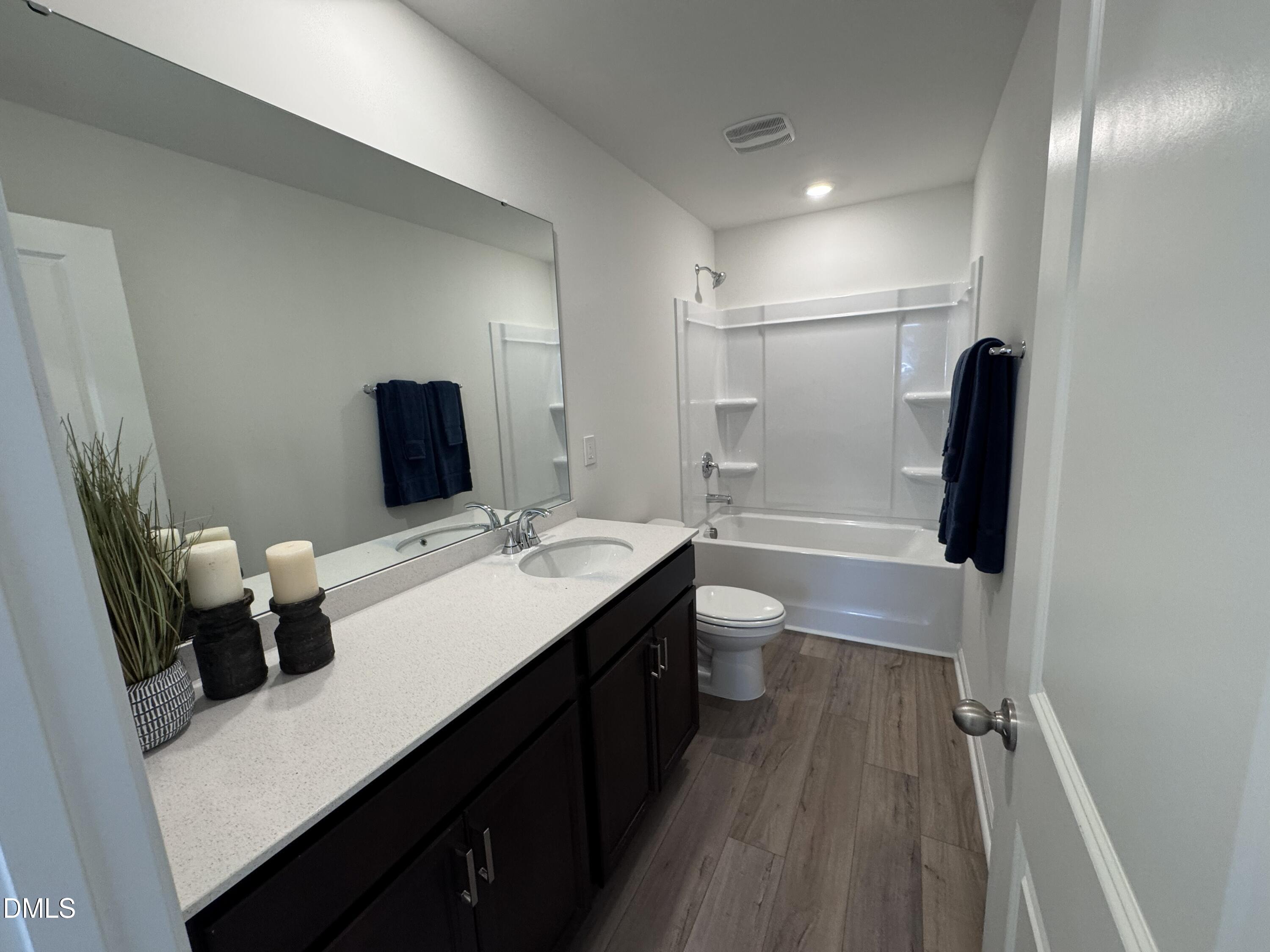 property viewer photo 15