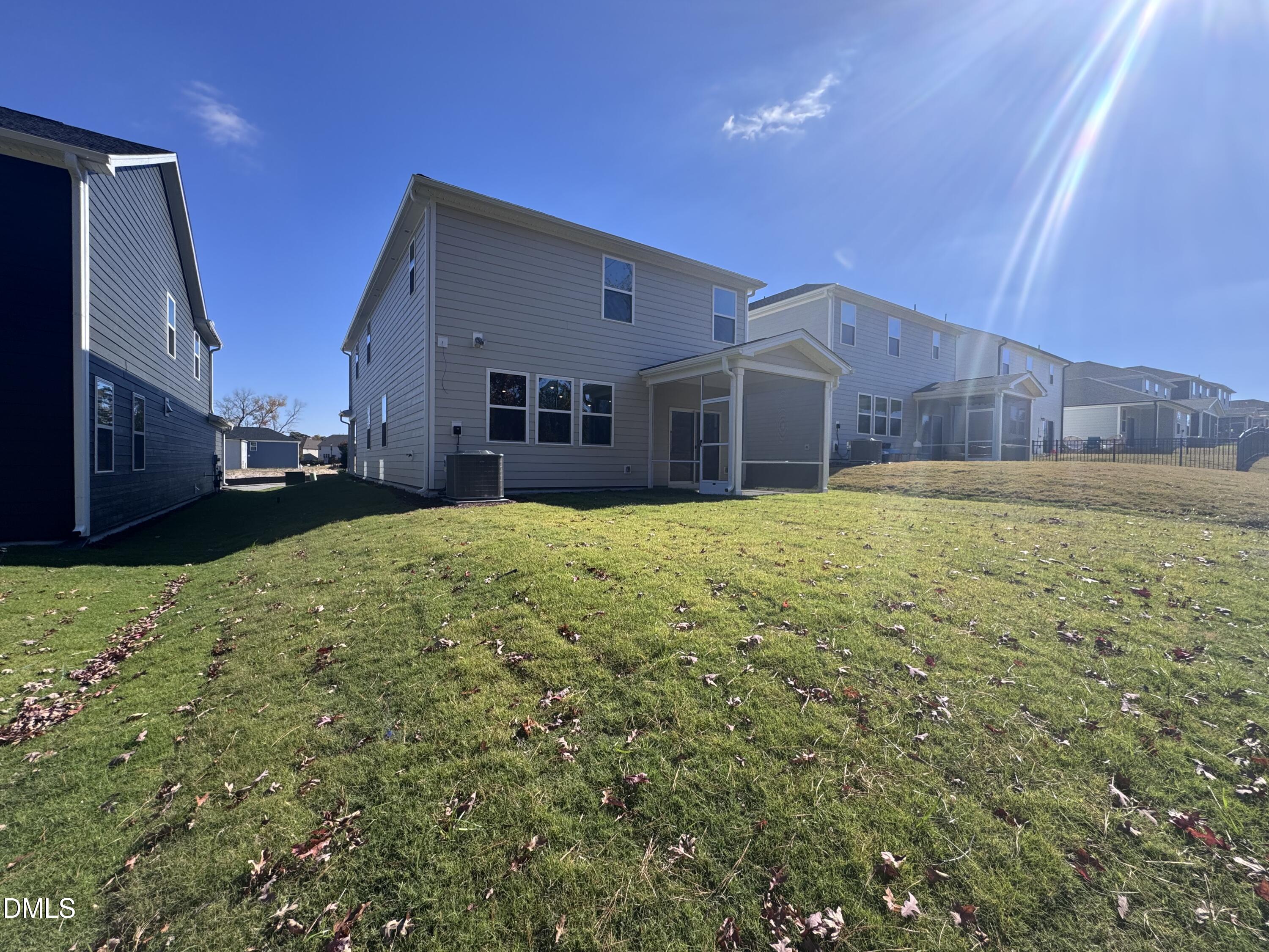 property viewer photo 17