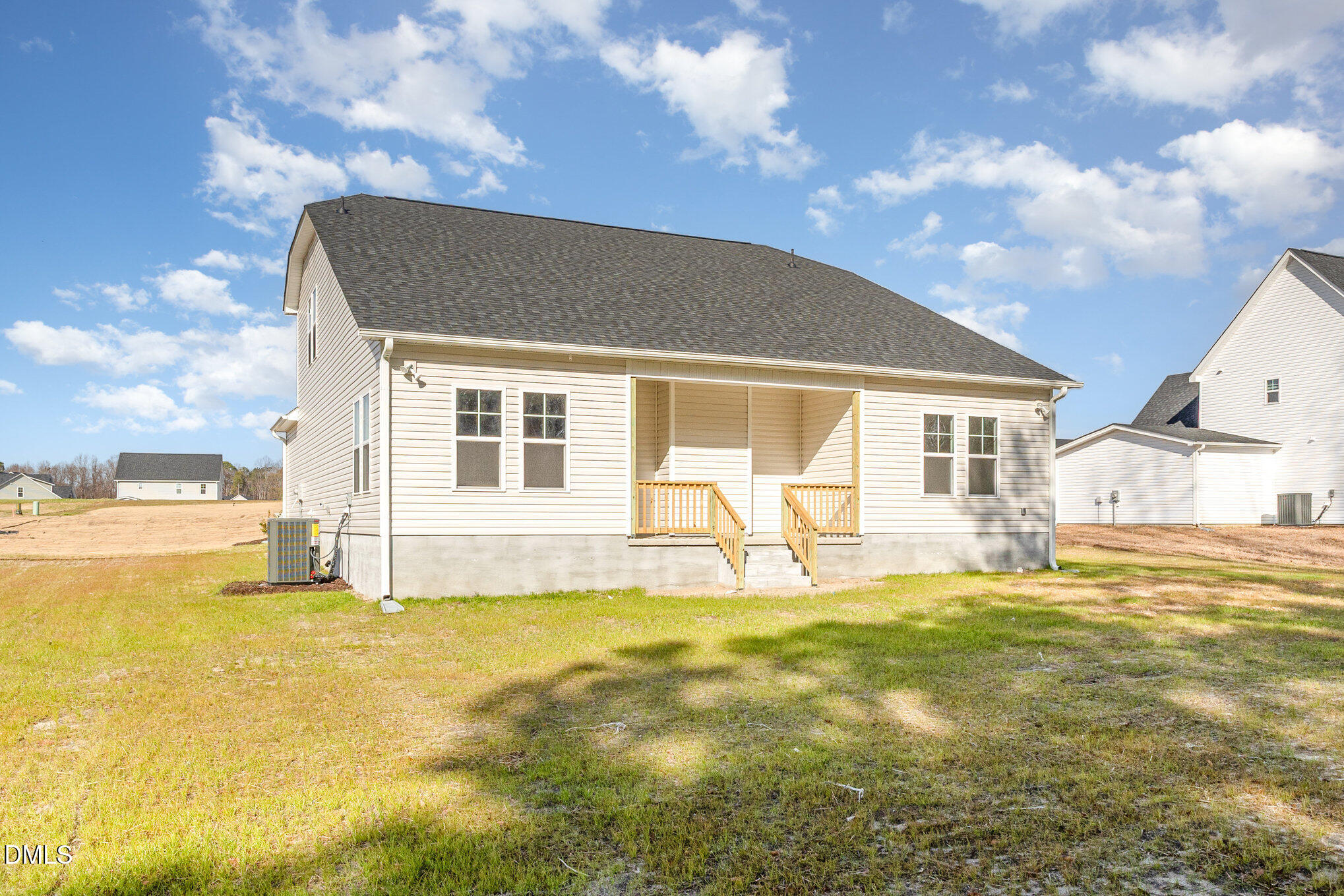 main property photo 40