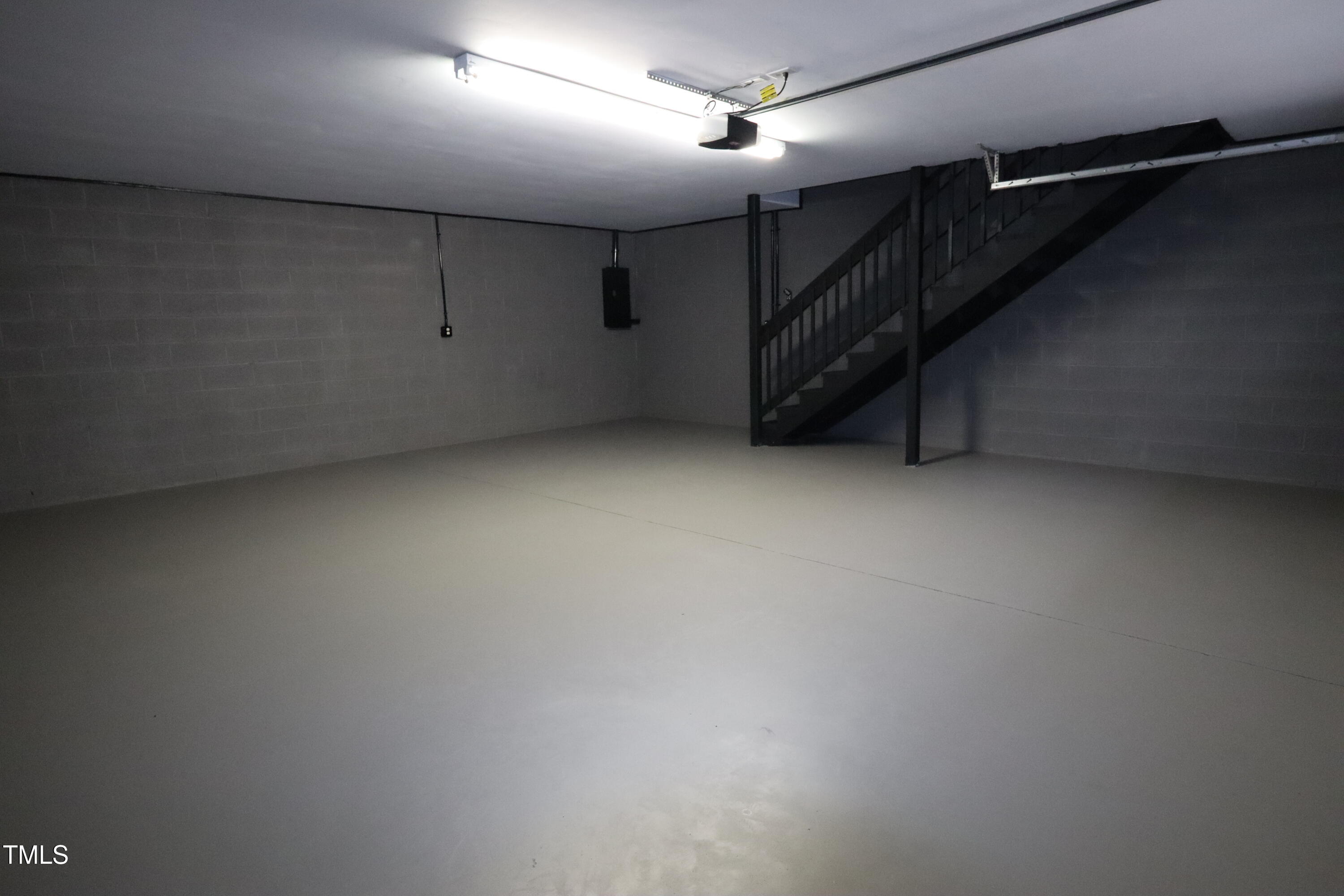 property viewer photo 18