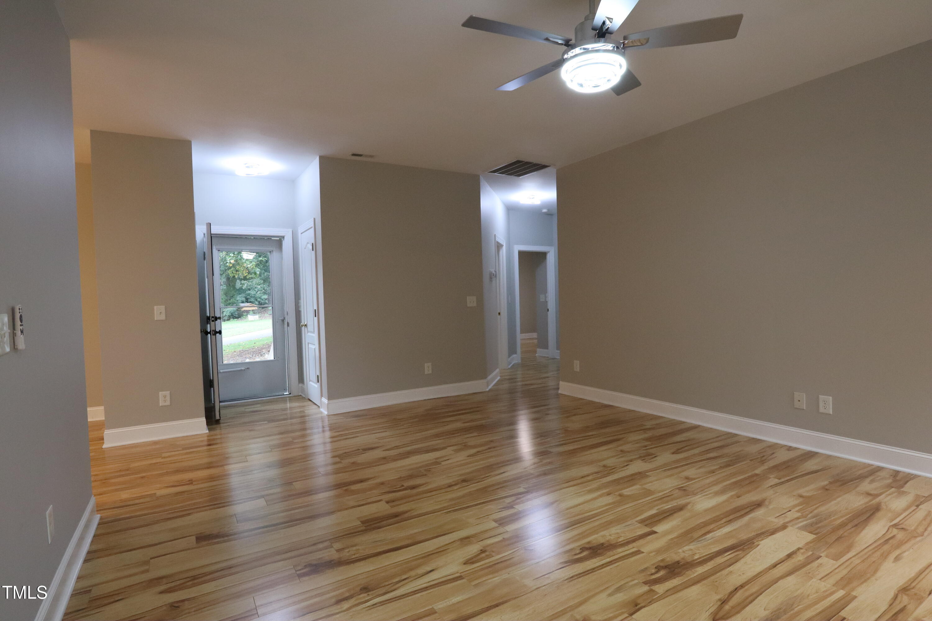property viewer photo 21