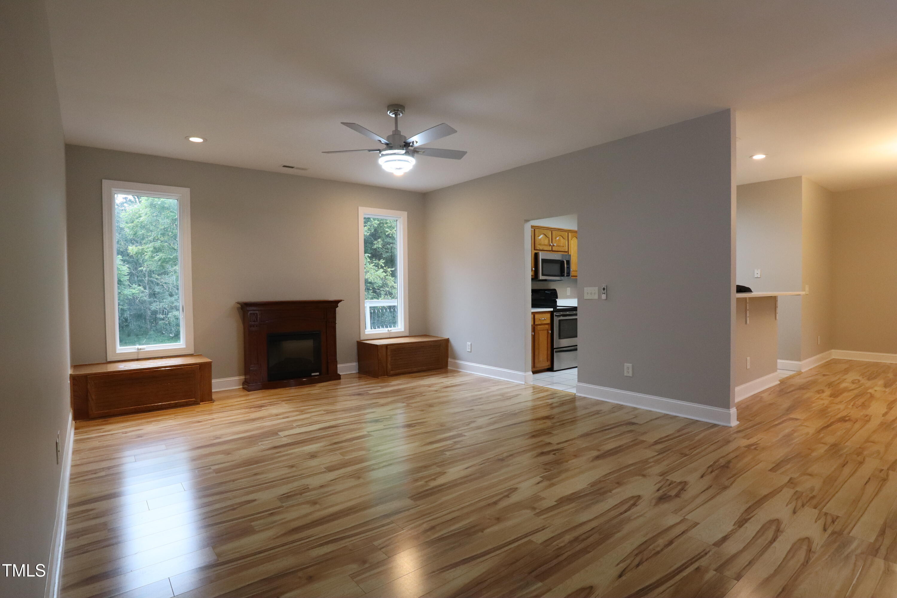 property viewer photo 23