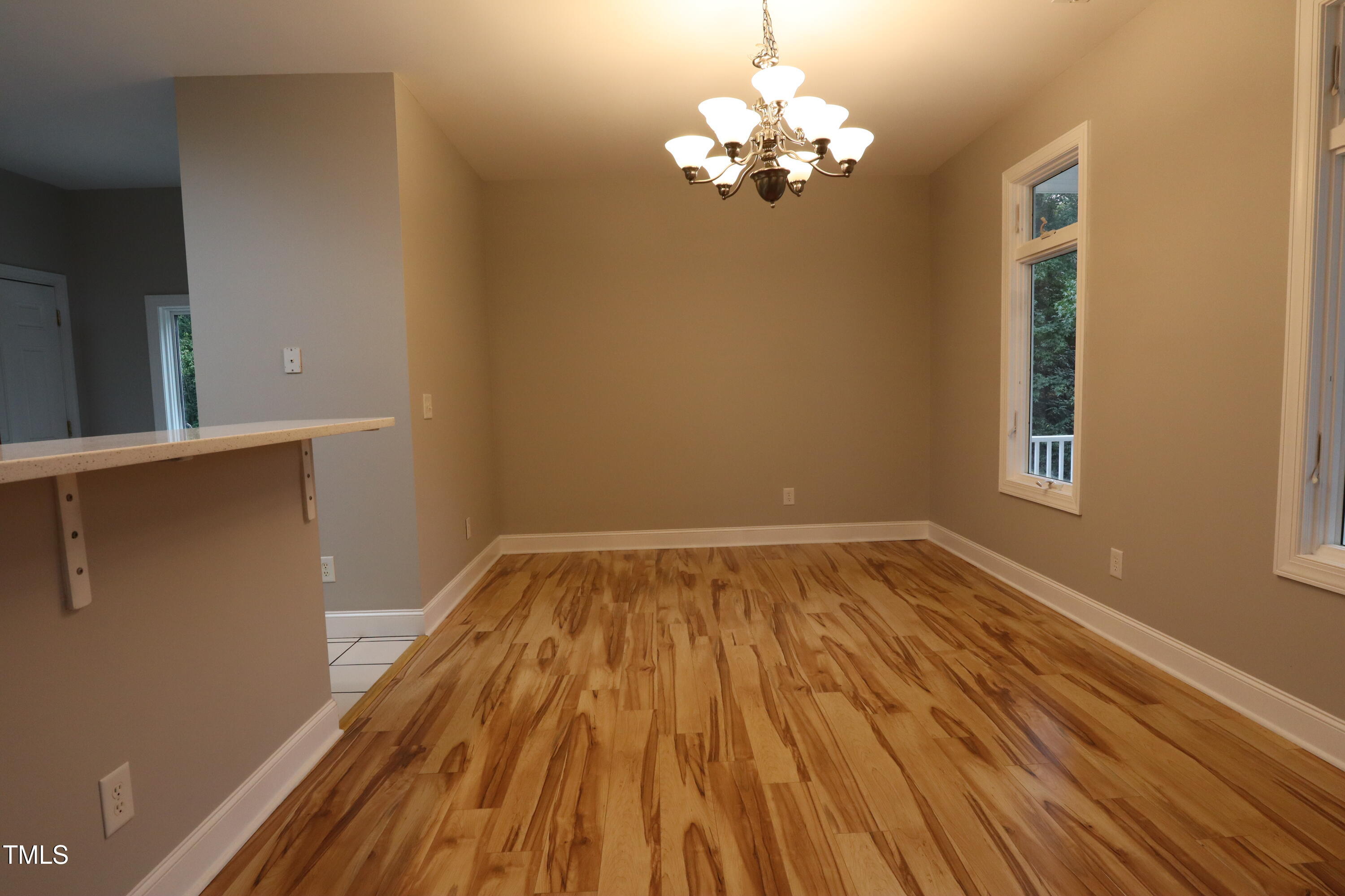 property viewer photo 29