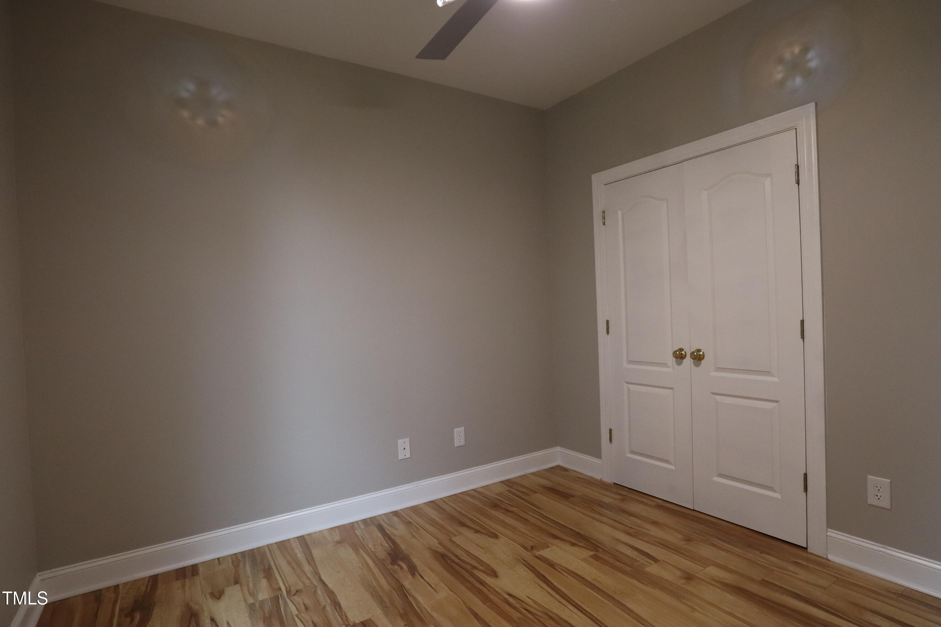 property viewer photo 41