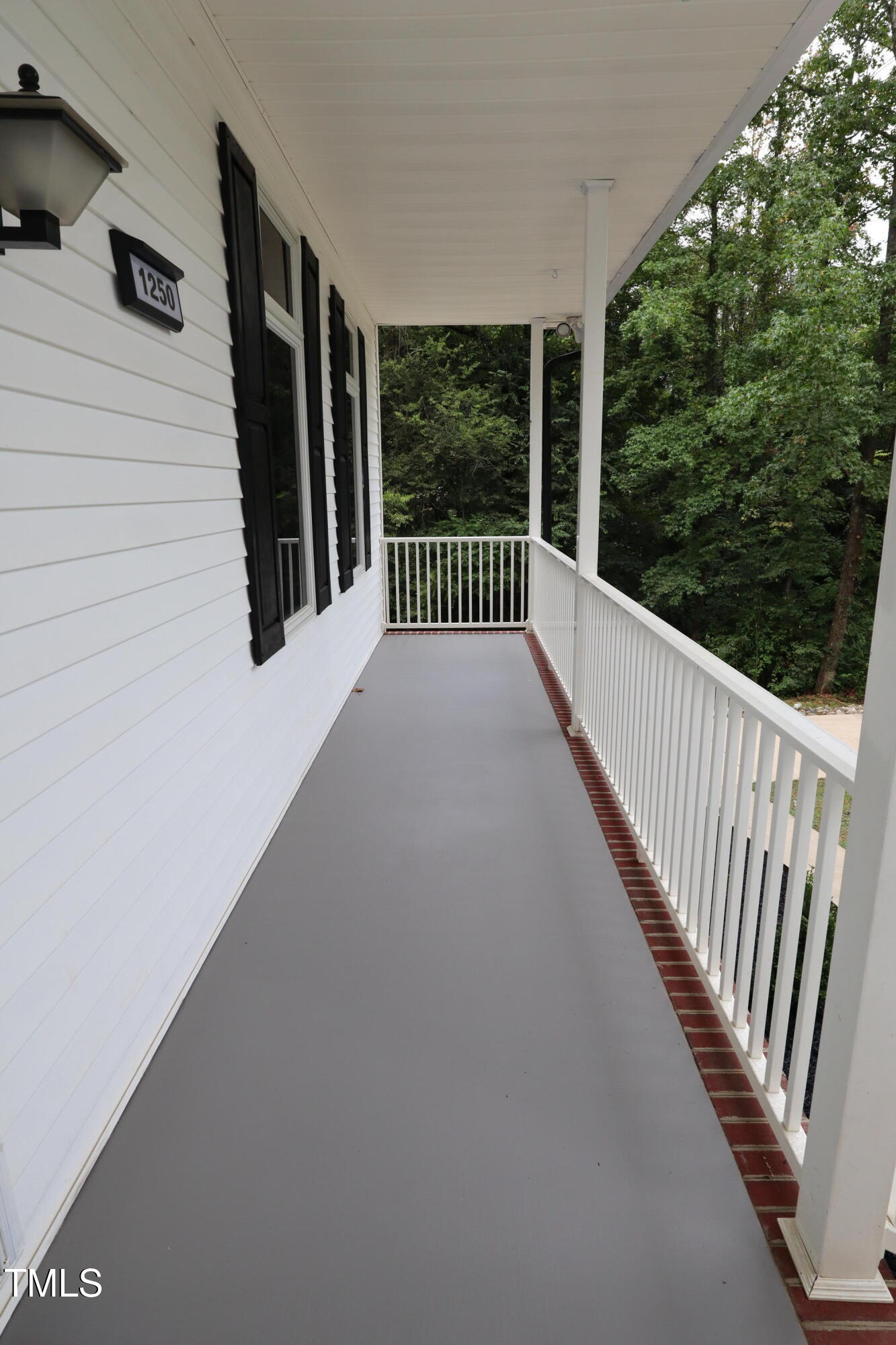 property viewer photo 5