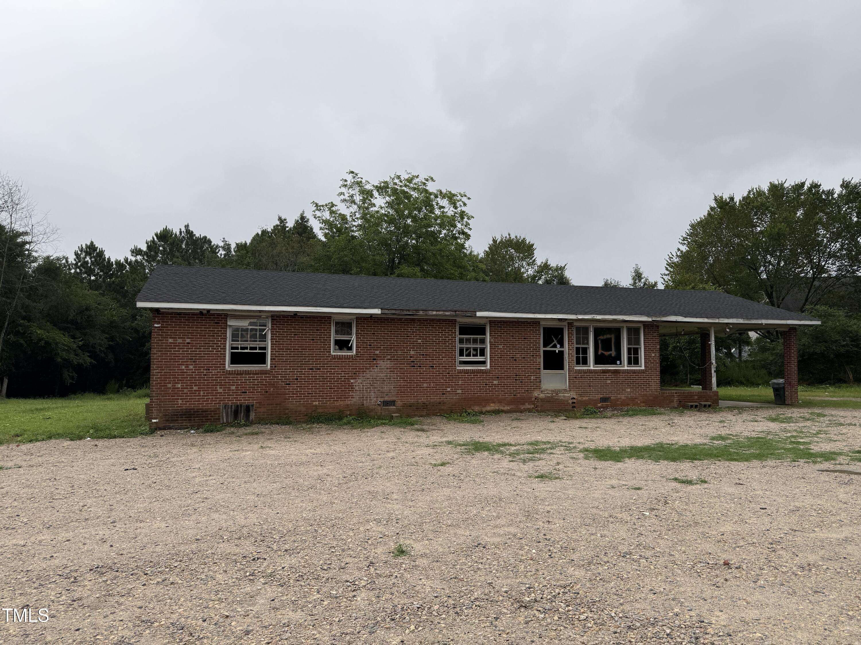 main property photo 8