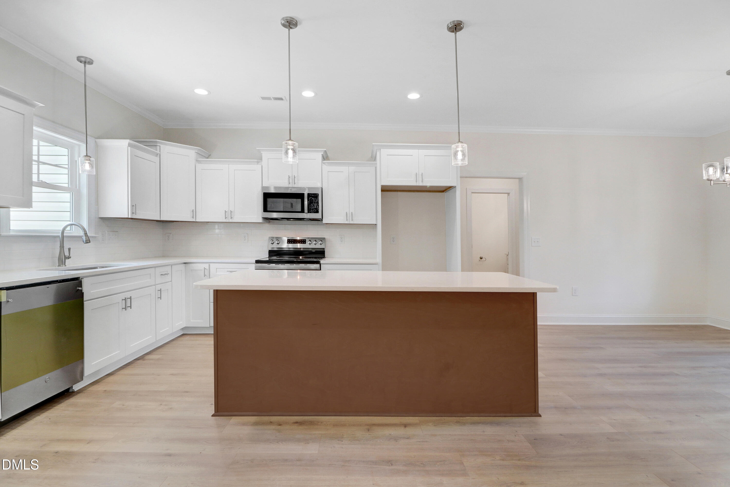 property viewer photo 10