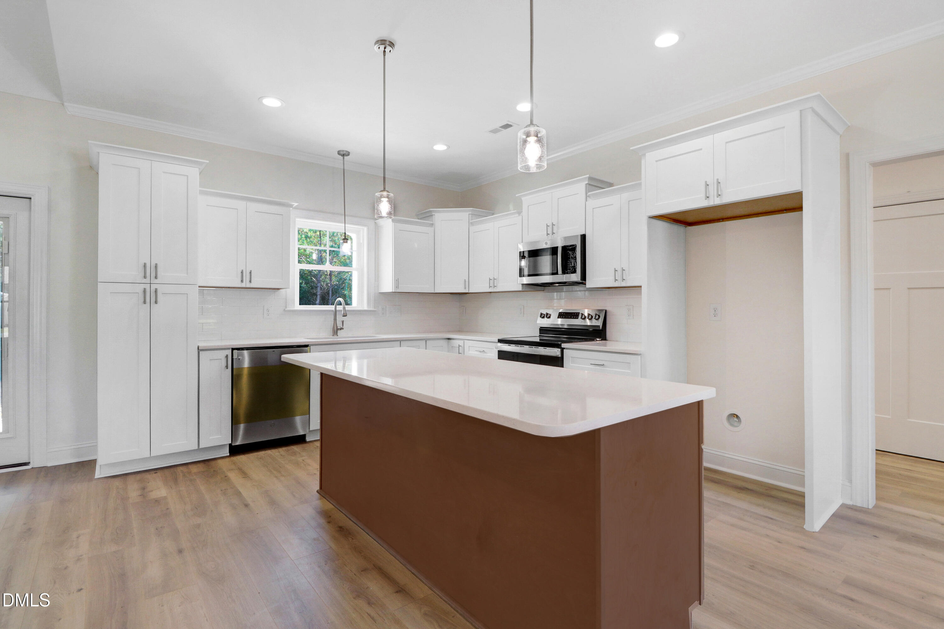 property viewer photo 12