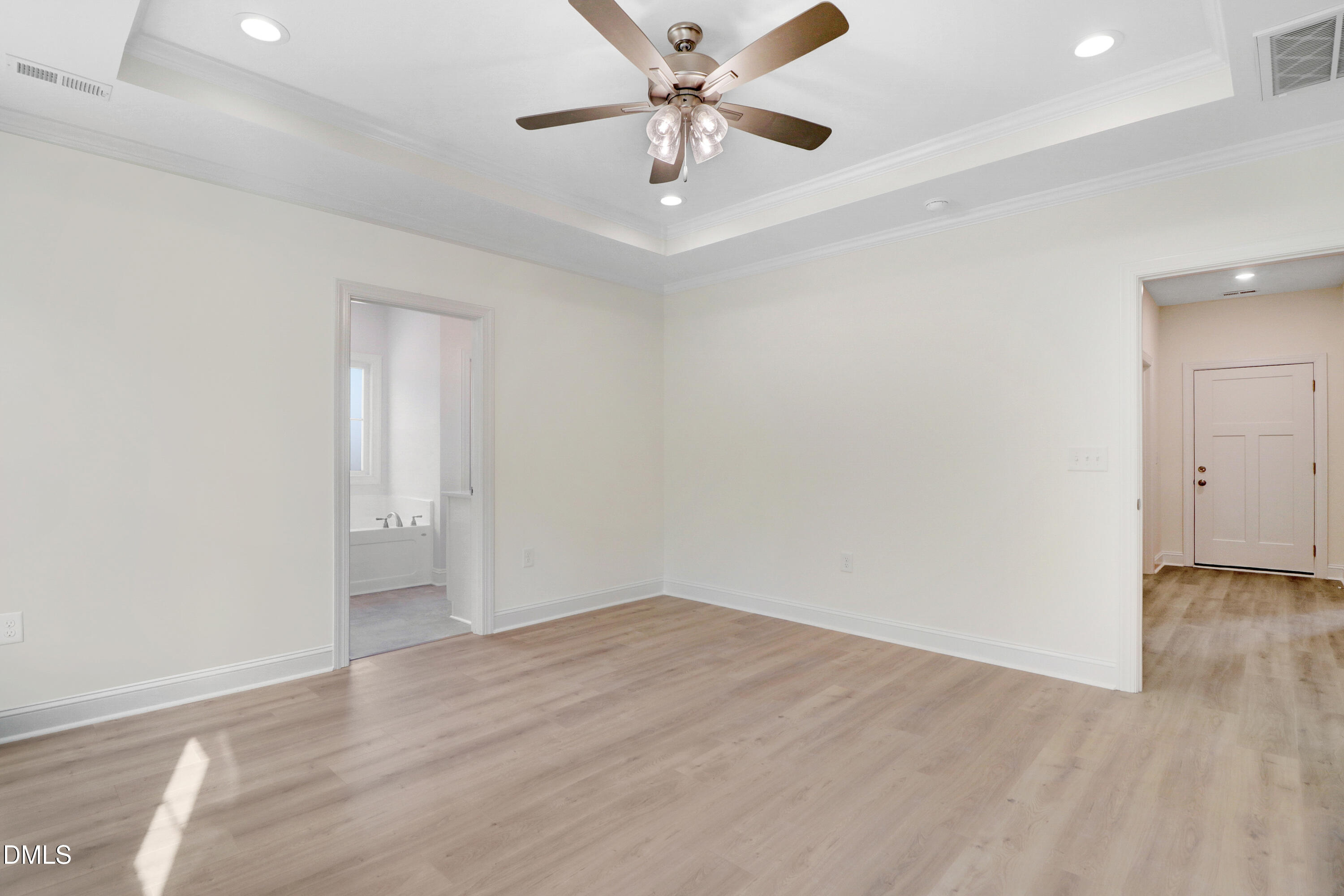 property viewer photo 19