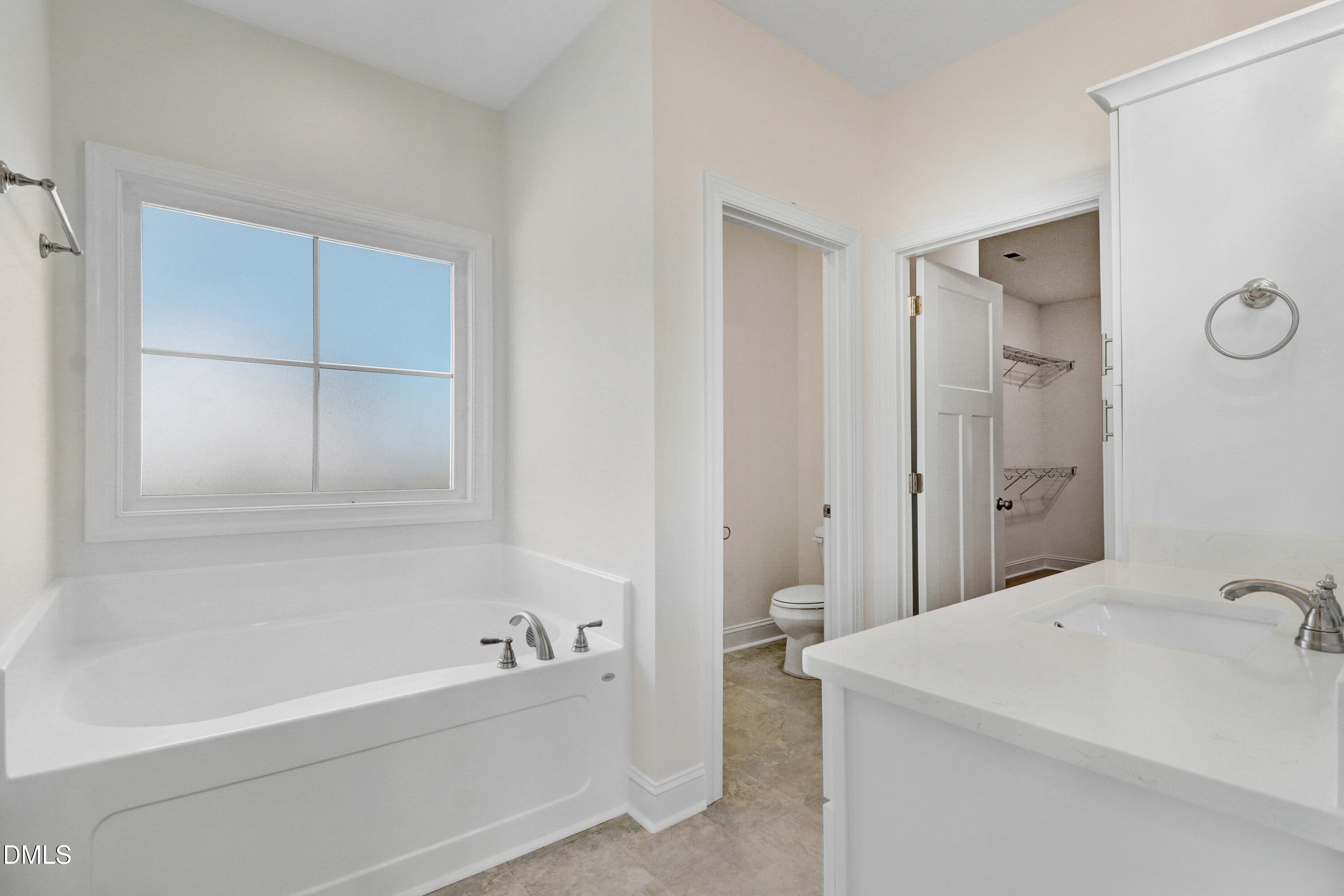 property viewer photo 21