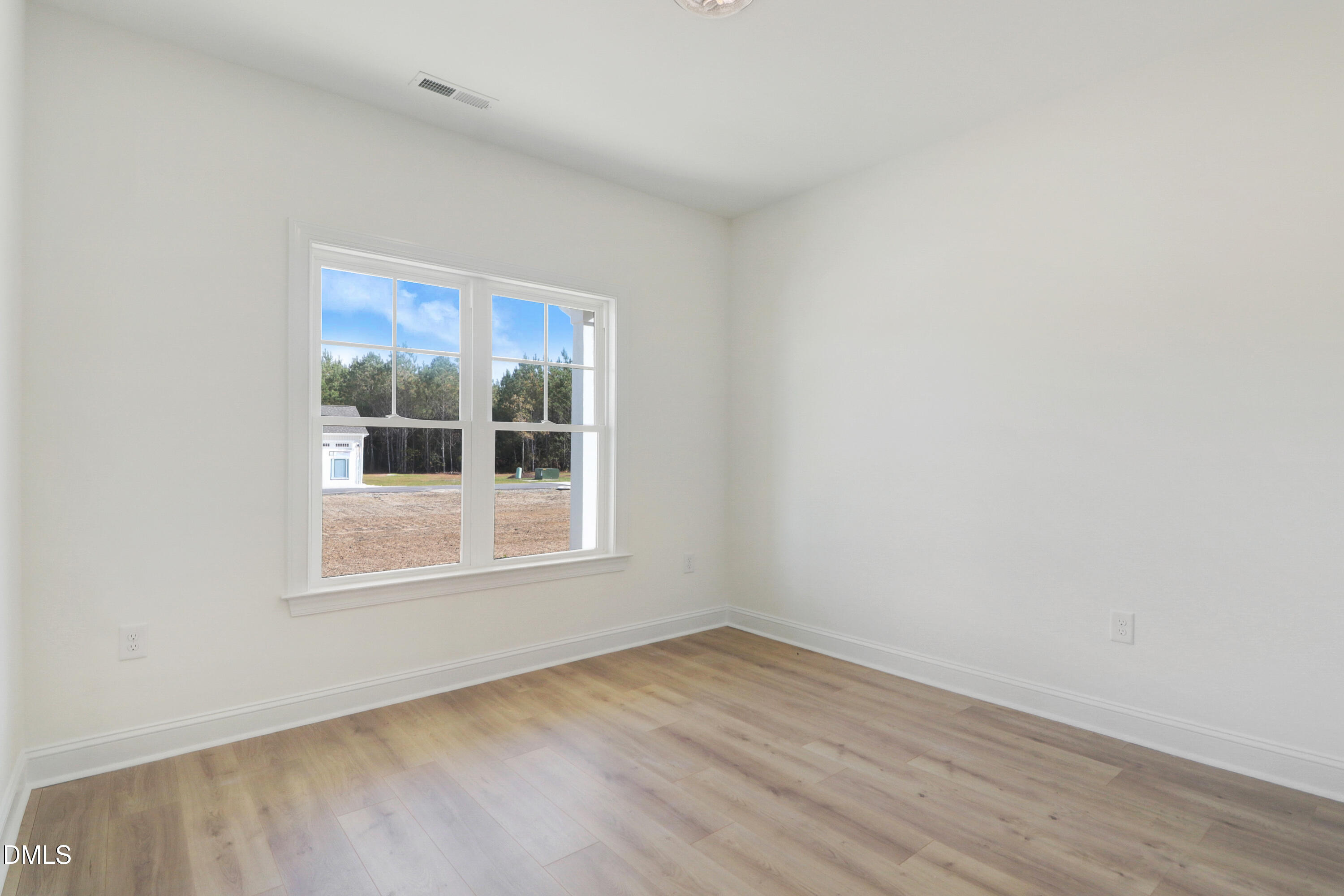 property viewer photo 24