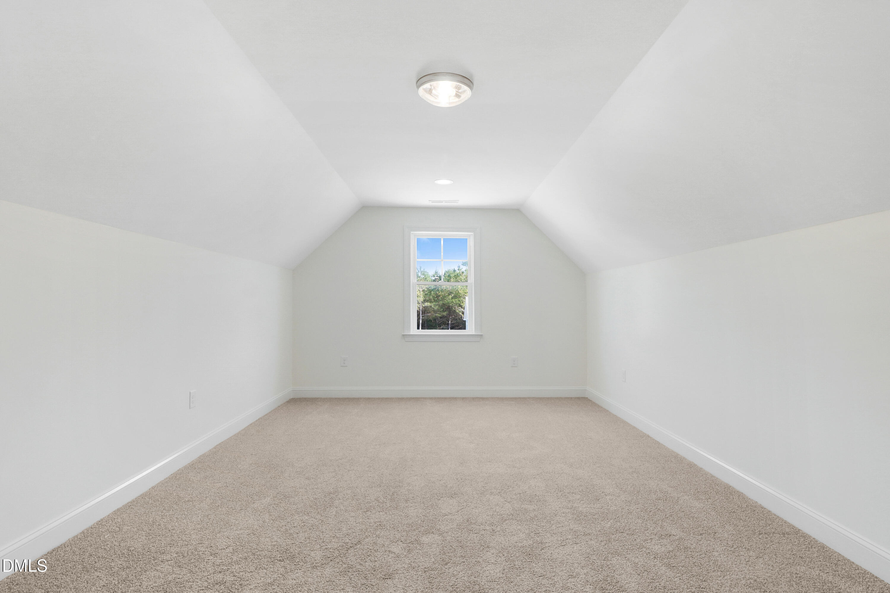 property viewer photo 31