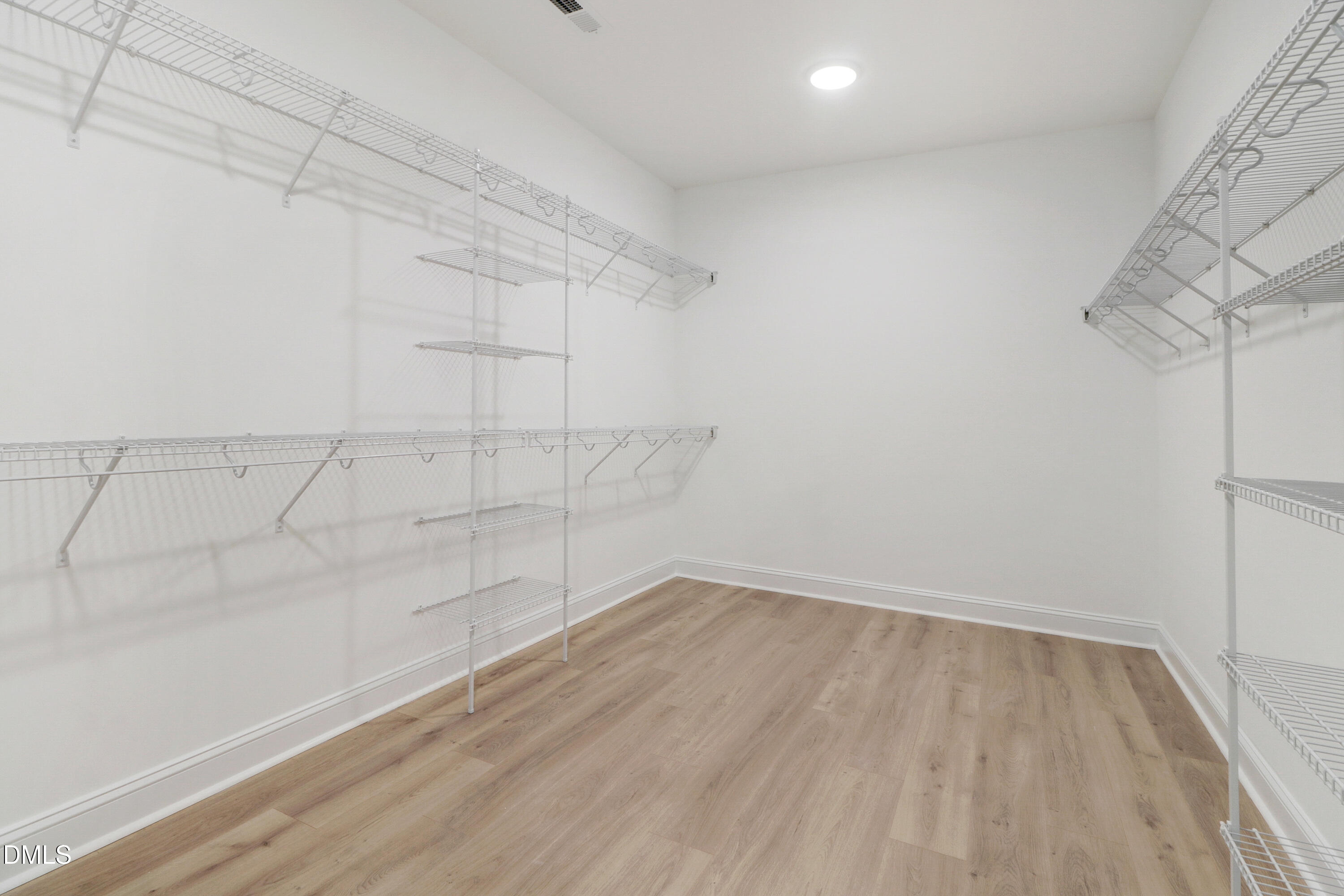 property viewer photo 34