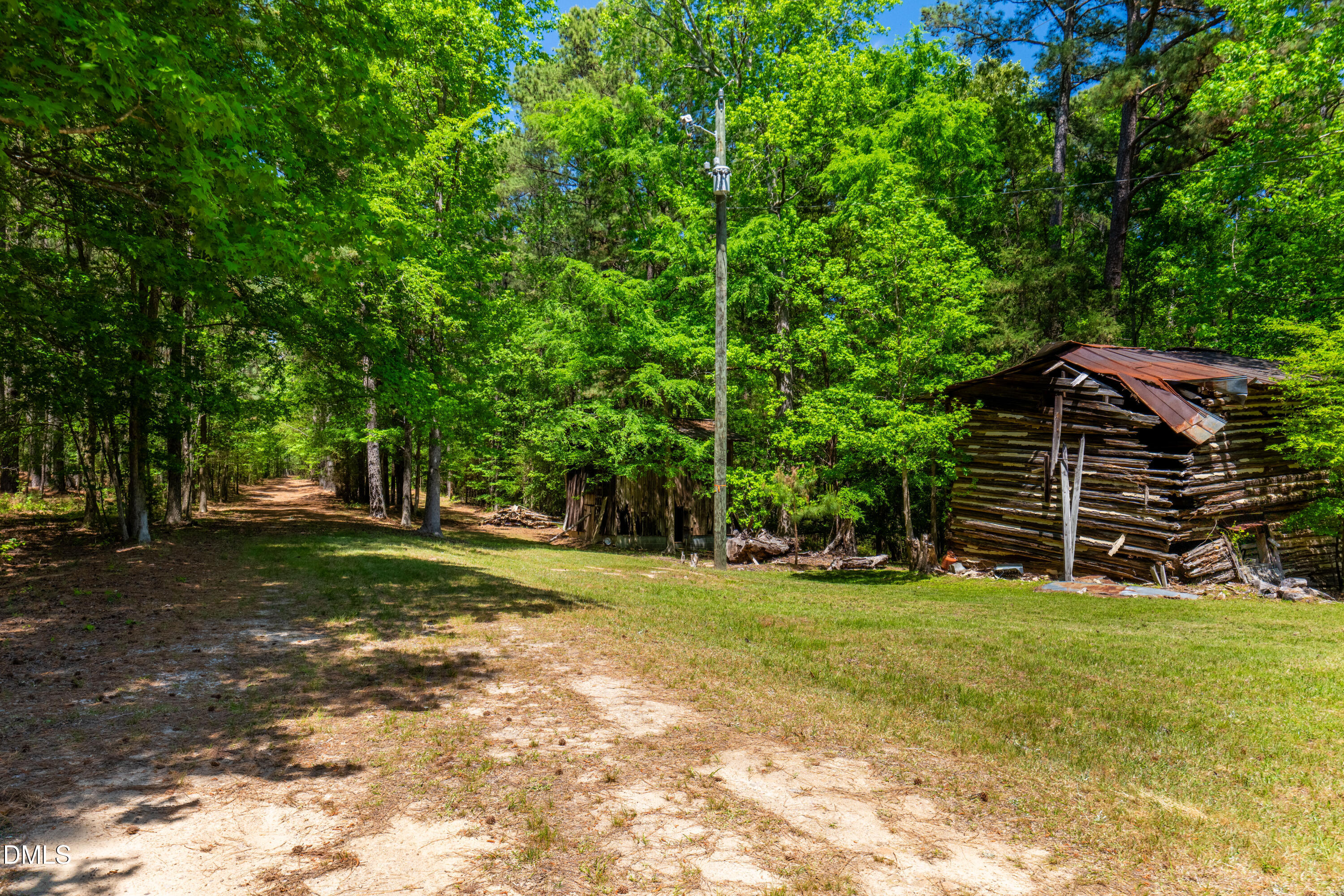main property photo 10