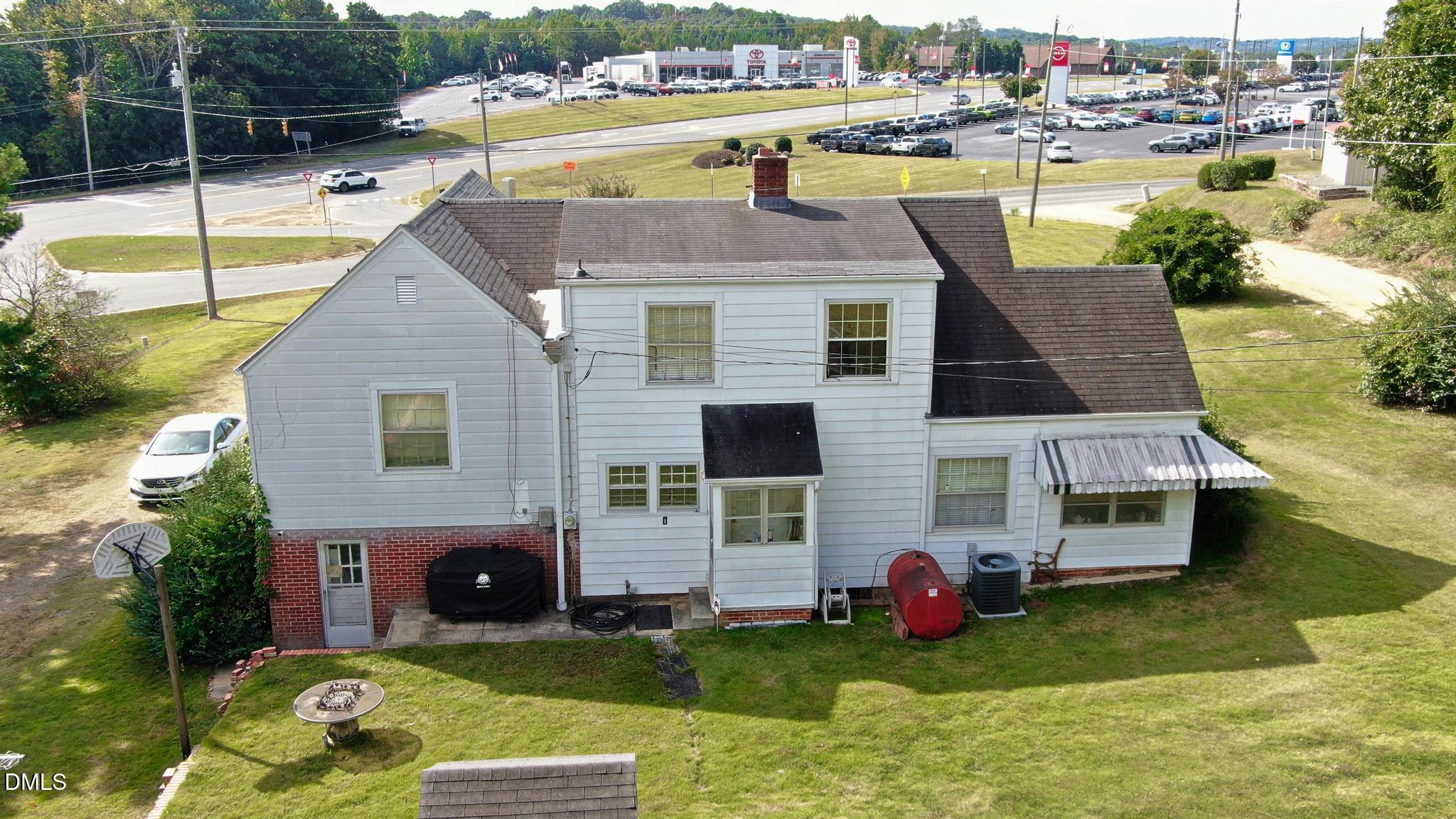 main property photo 15