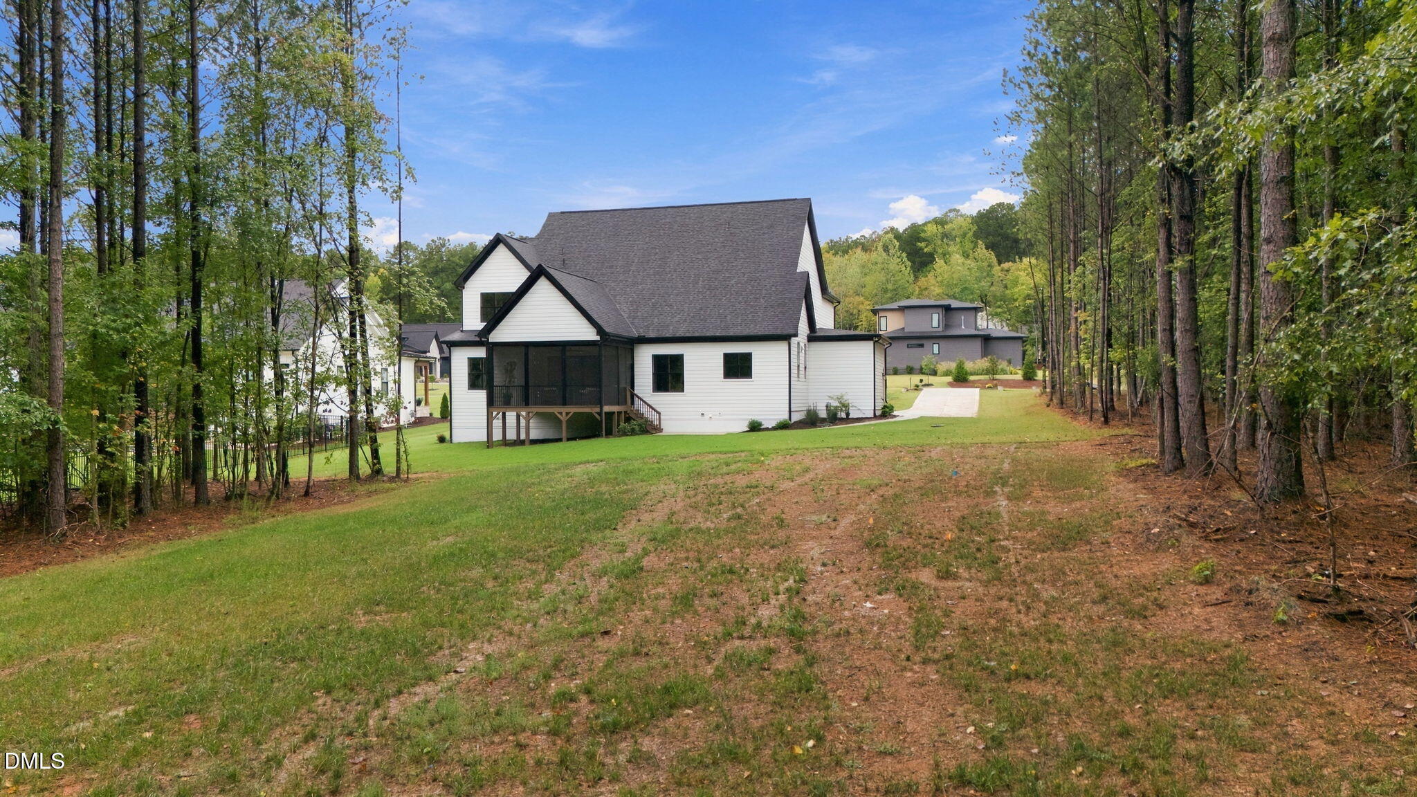 main property photo 43