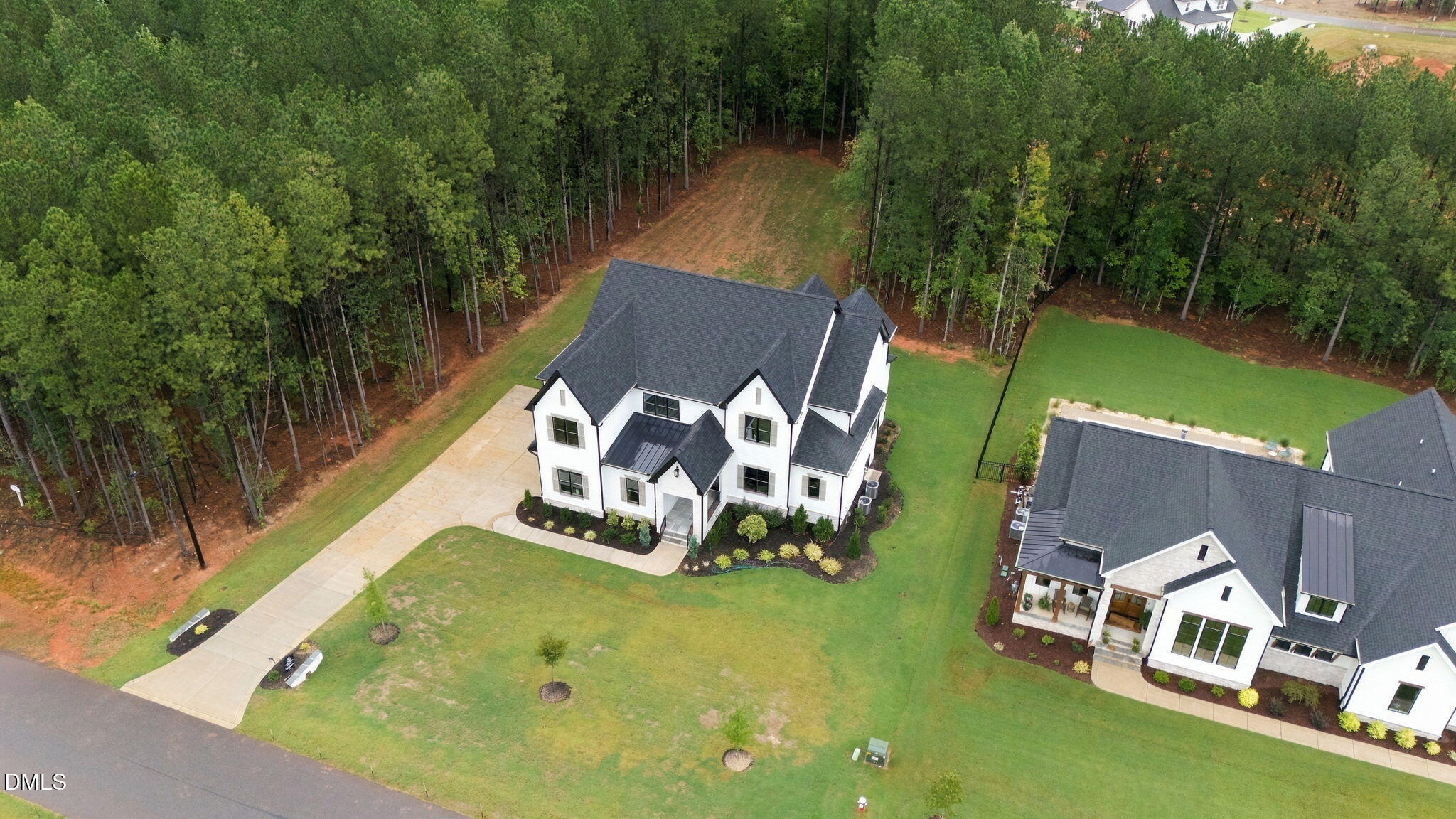 main property photo 45