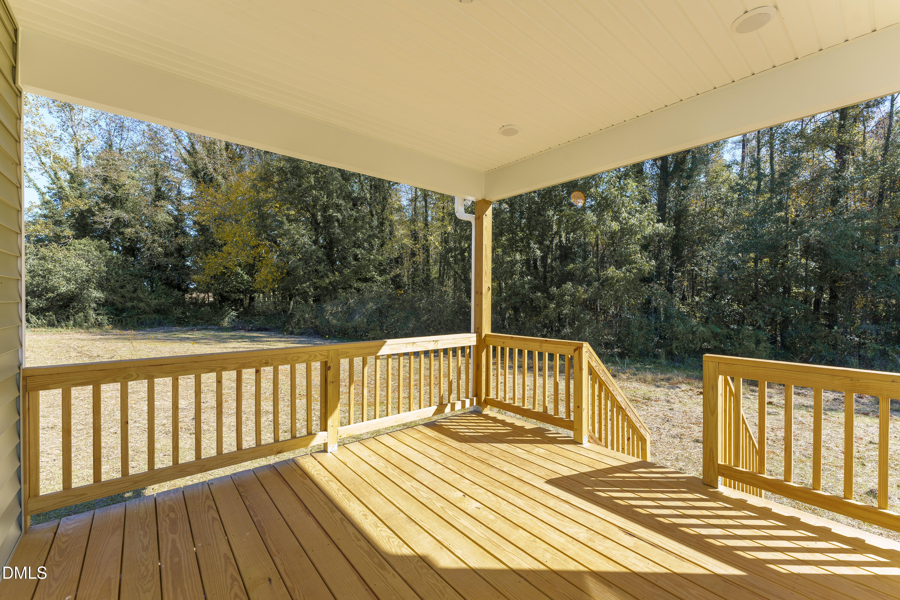 main property photo 48