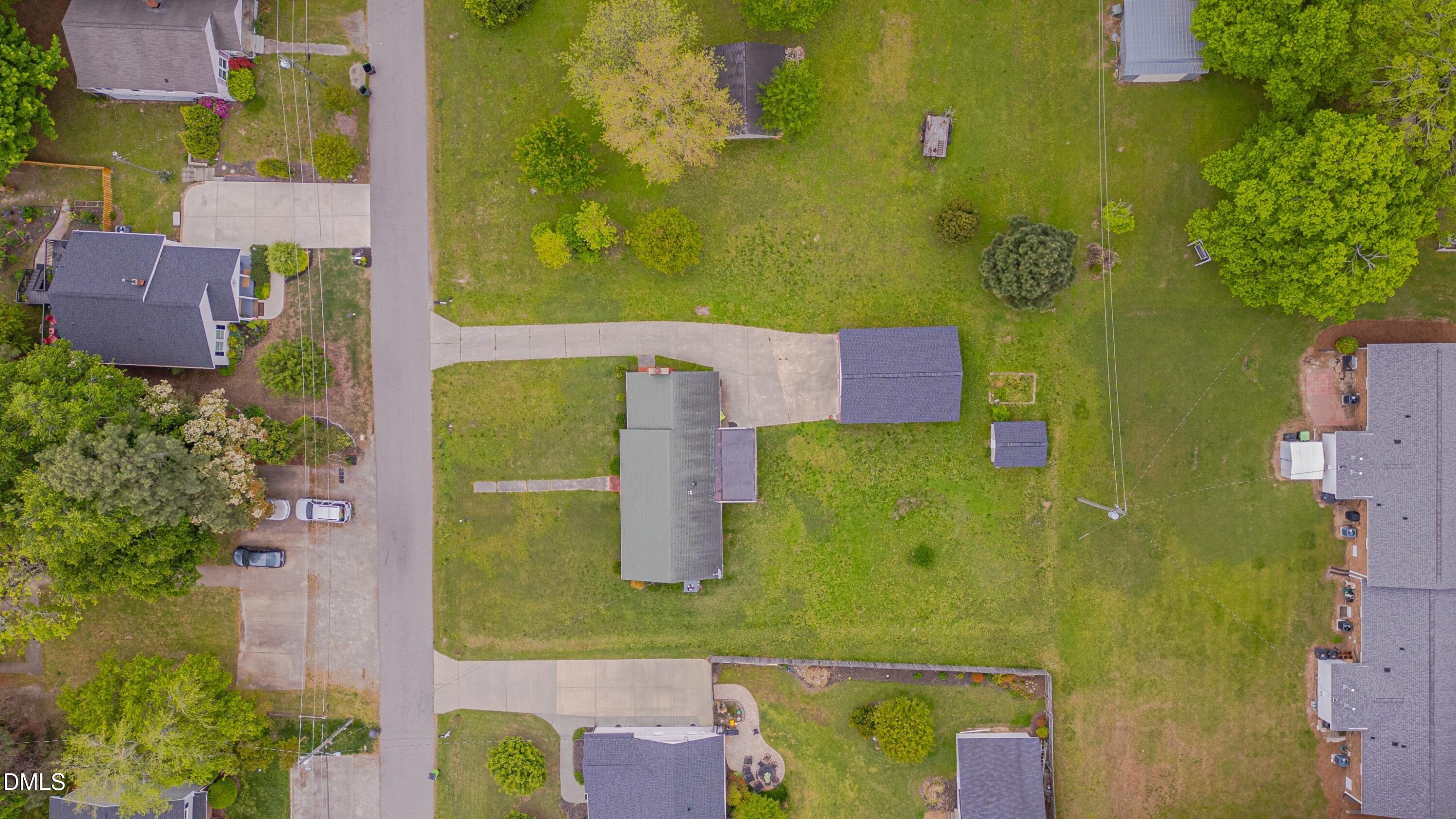 main property photo 11
