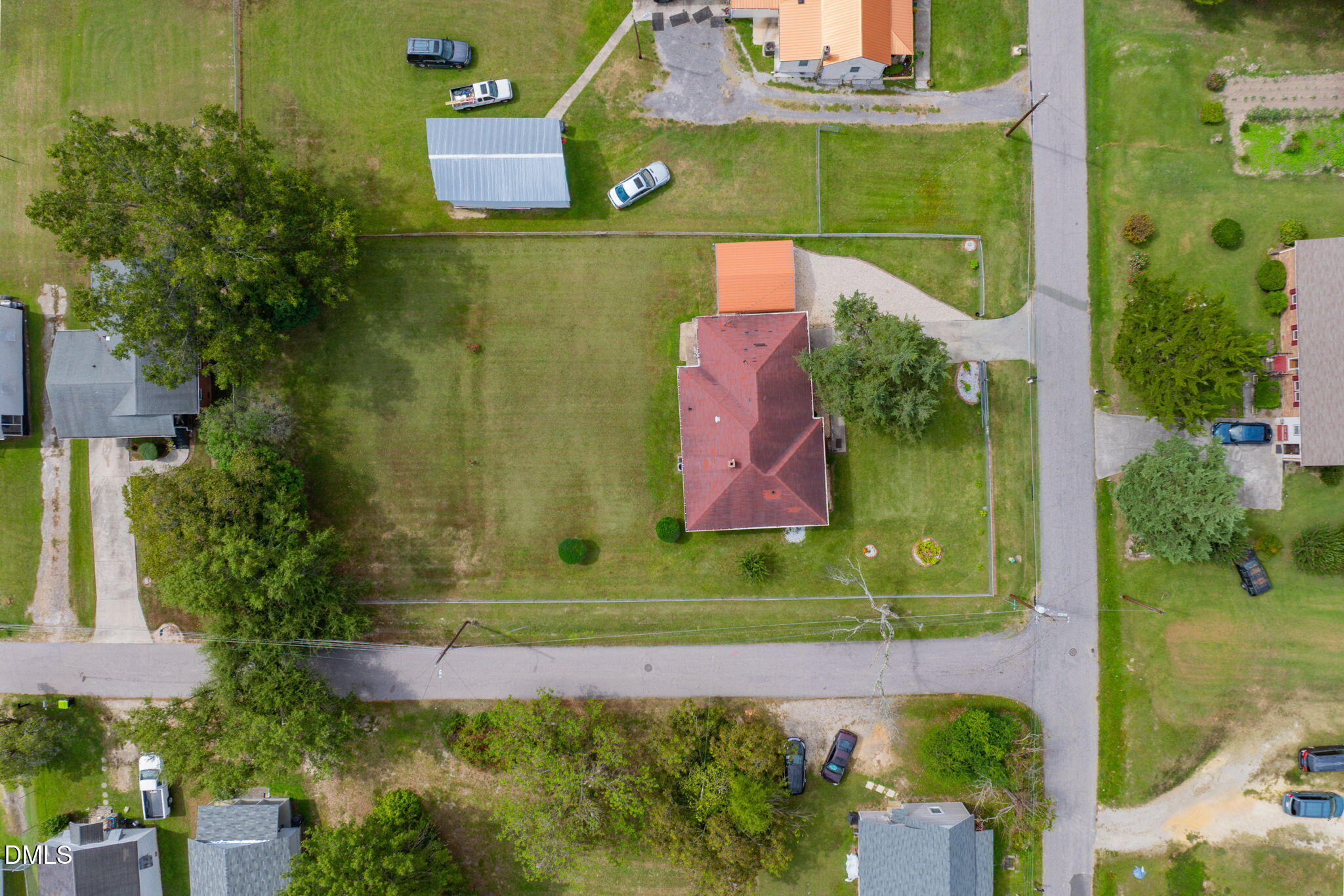 main property photo 27