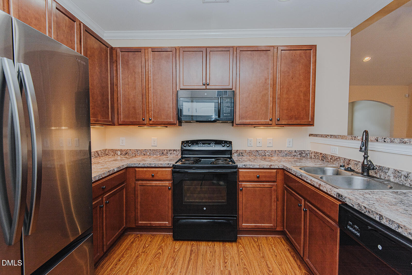 property viewer photo 5