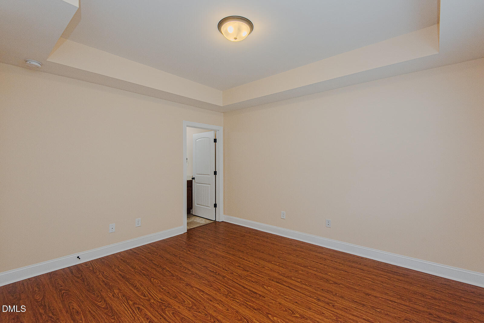 property viewer photo 7