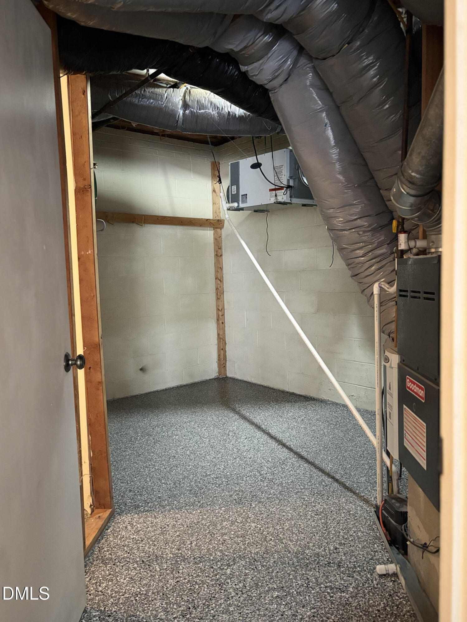 main property photo 59