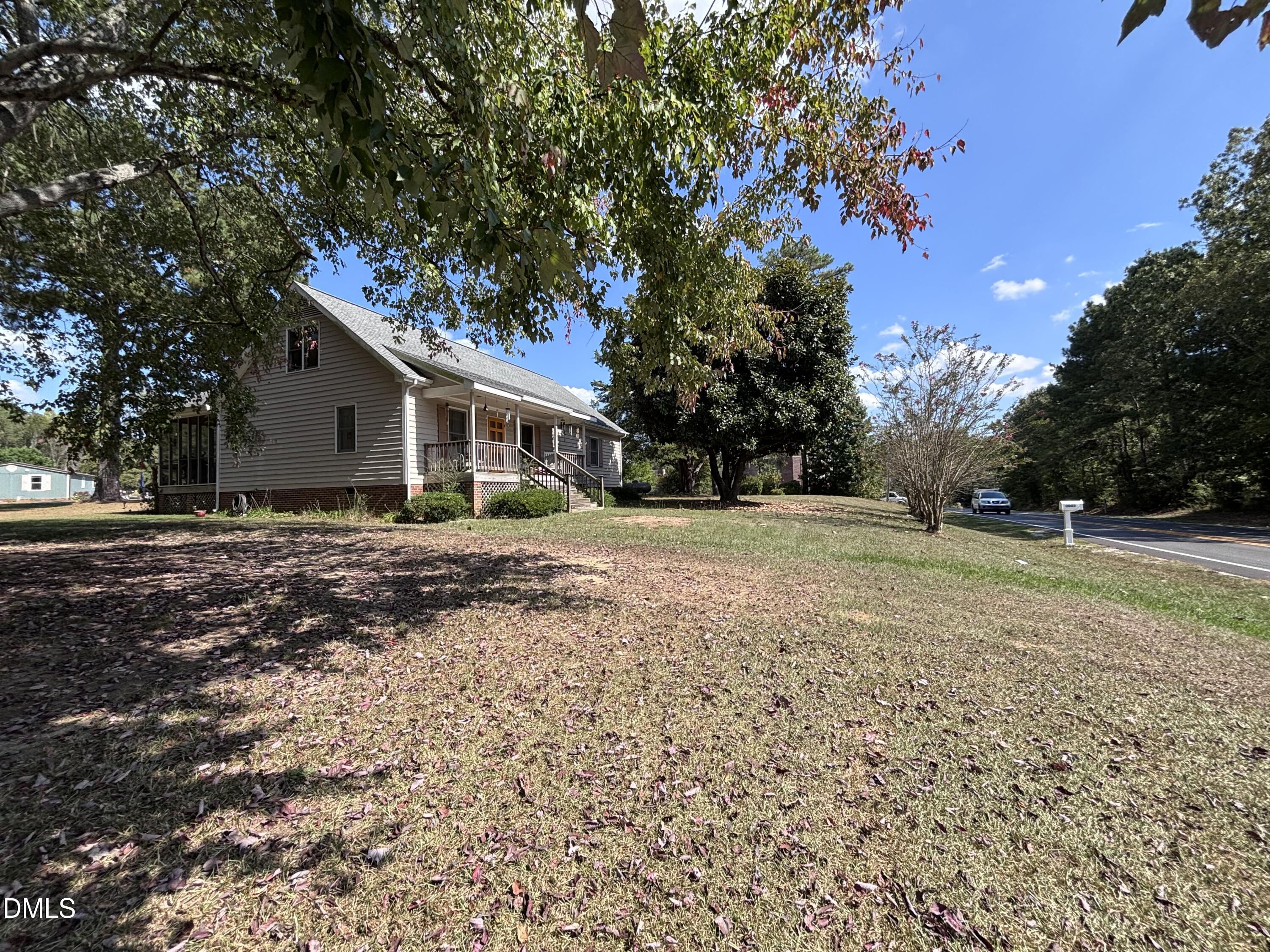 main property photo 32