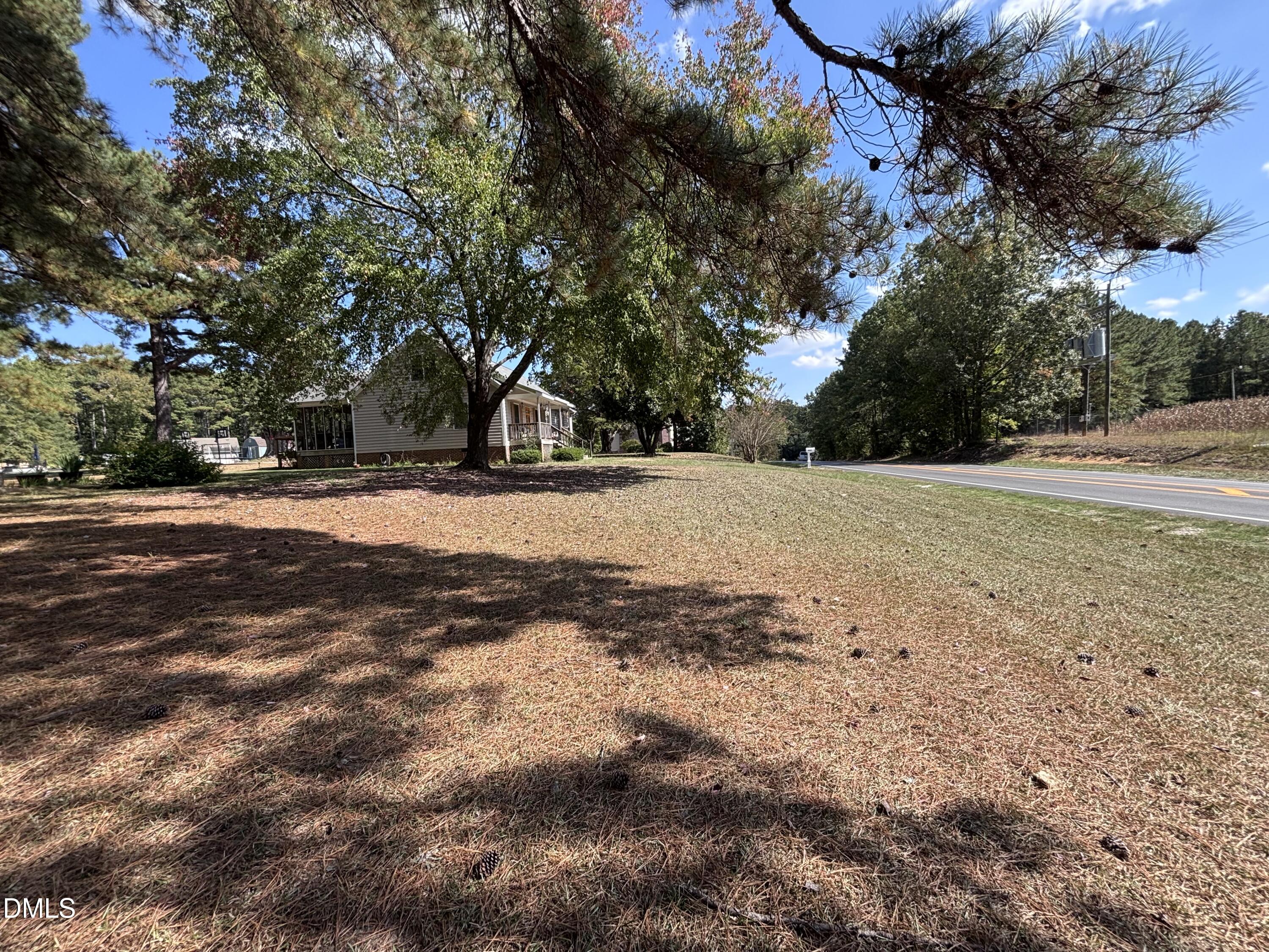 main property photo 30