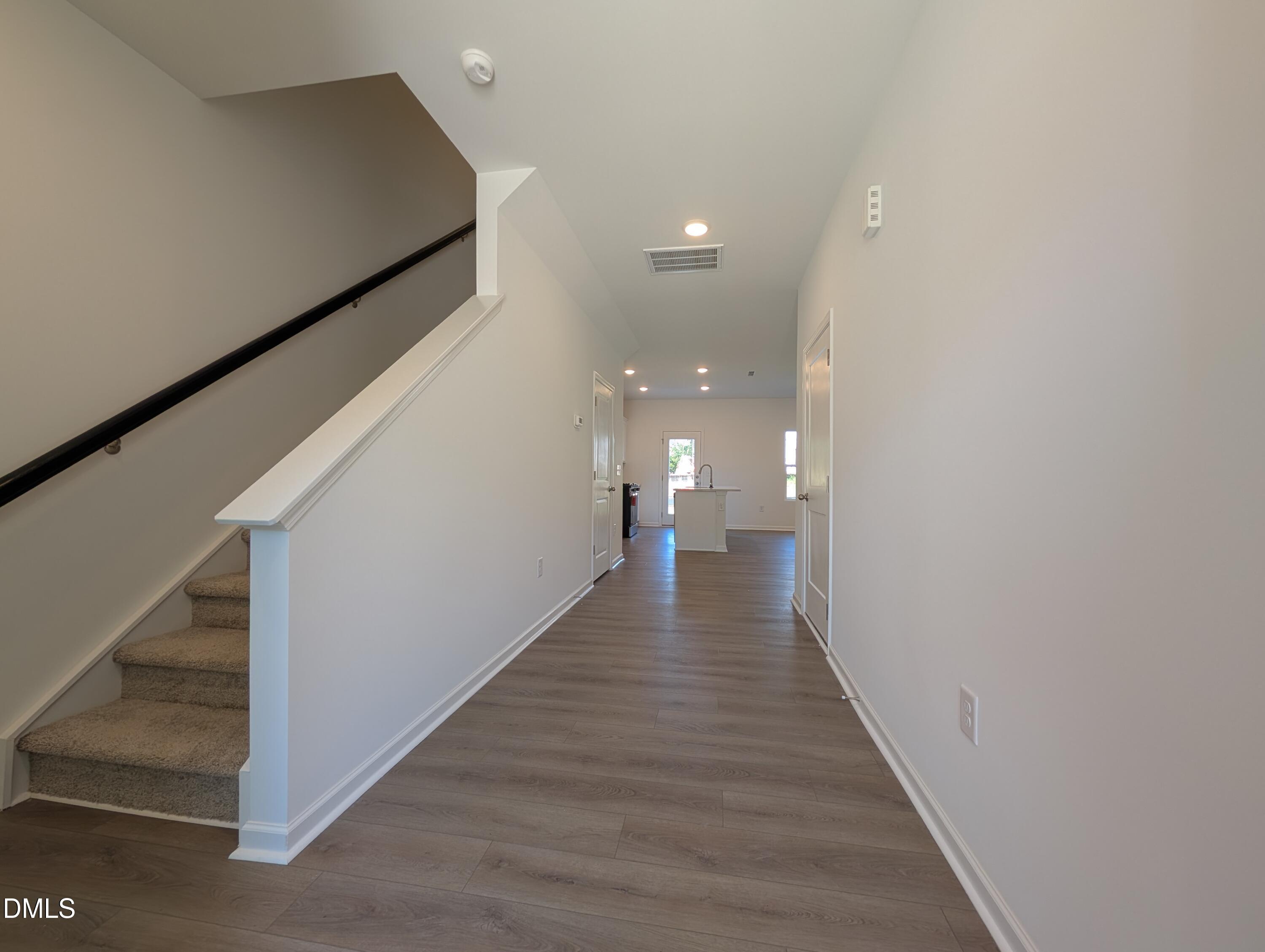 property viewer photo 1