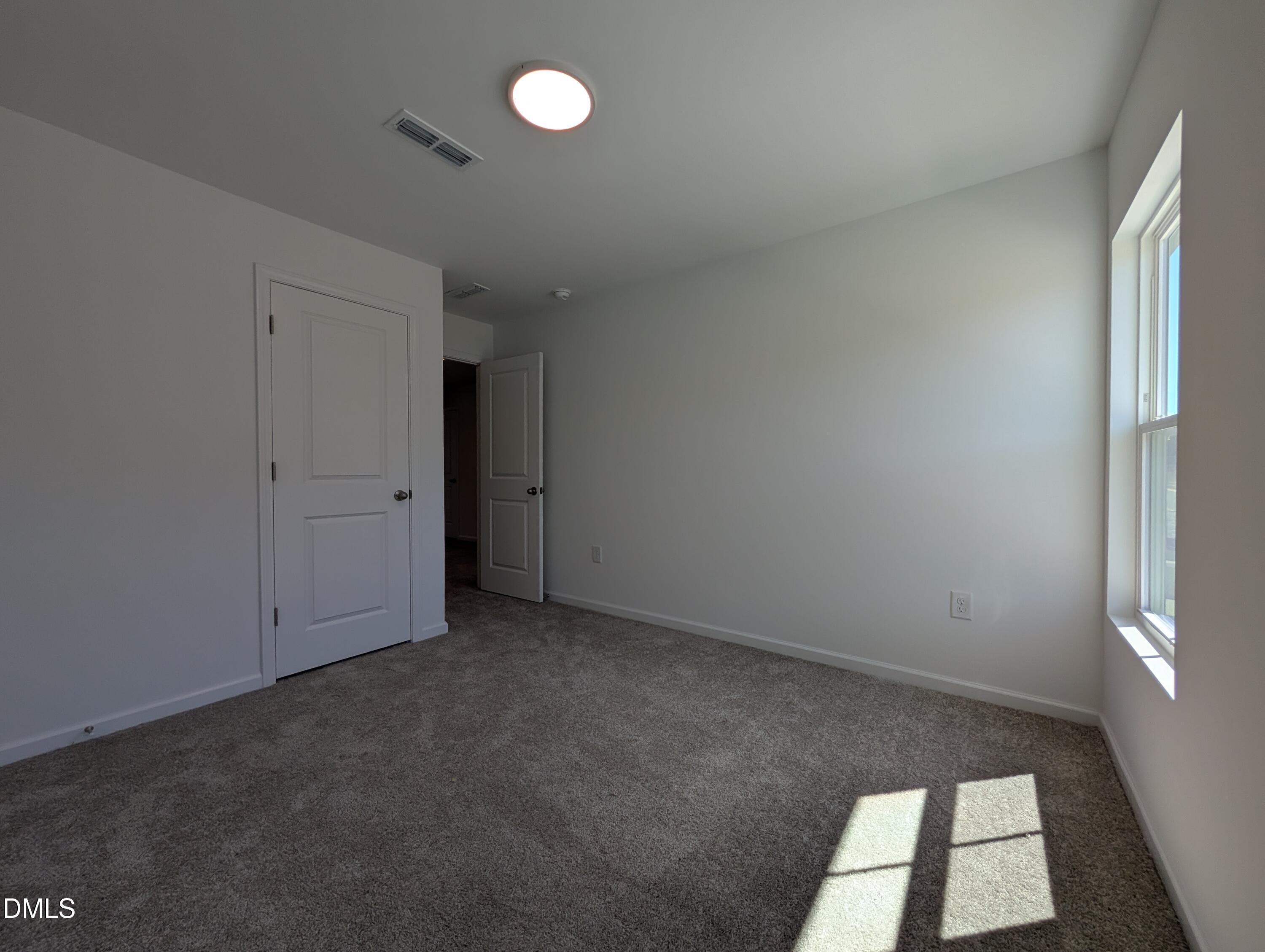 property viewer photo 12